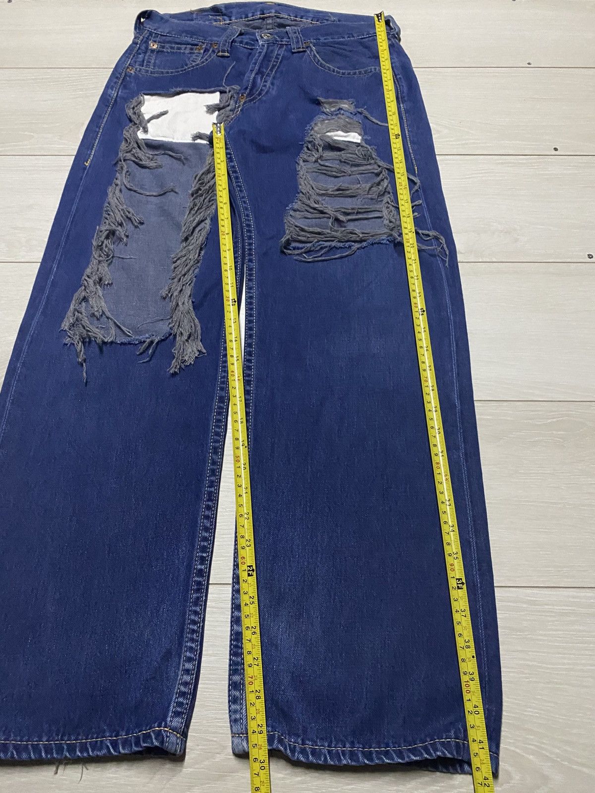 Levi's Levis 902 Blue Wash Ripped Baggy Jeans Size US 31 - 18 Thumbnail