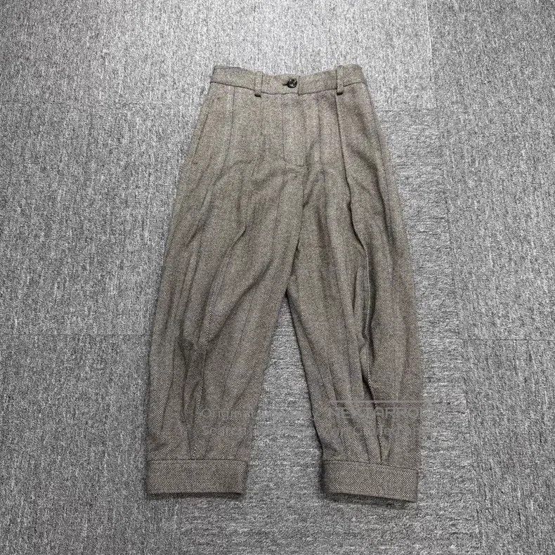 Loro Piana Loro Piana Cashmere Carrot Pants Size 25" / US 0 / IT 36 - 1 Thumbnail