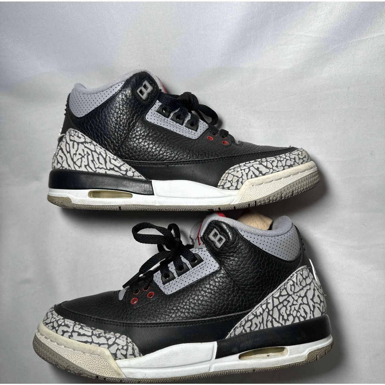 Jordan Brand × Nike Size 6 - Nike Air Jordan 3 Retro OG BG Black Cement 2018 Size US 6 / EU 39 - 2 Thumbnail
