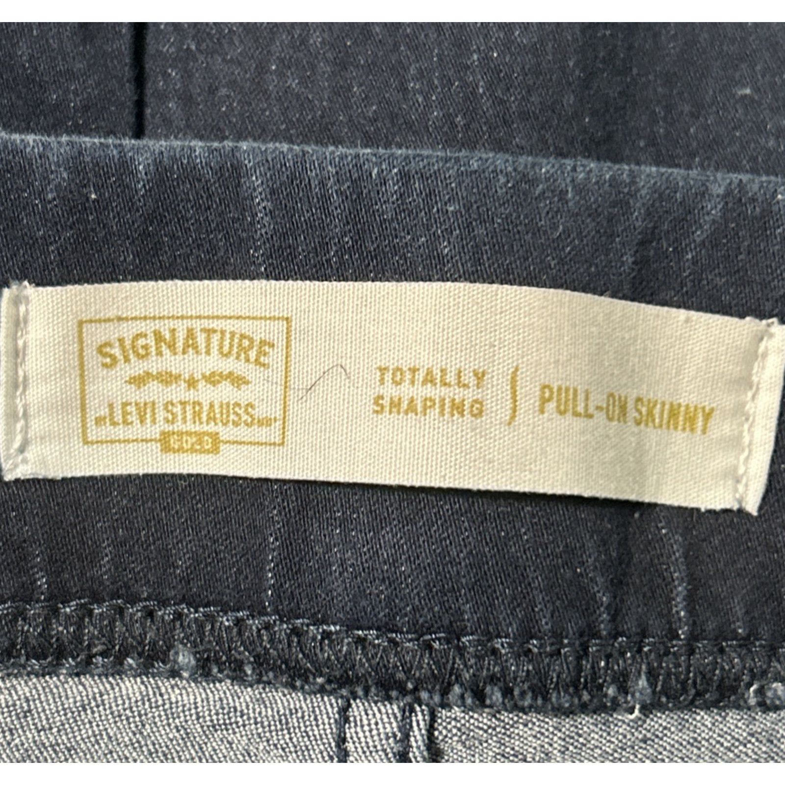 Levi's Levis Pull ON Slim Straight Jeans Womens 10 30x30 Skinny Size 32" / US 10 / IT 46 - 3 Thumbnail