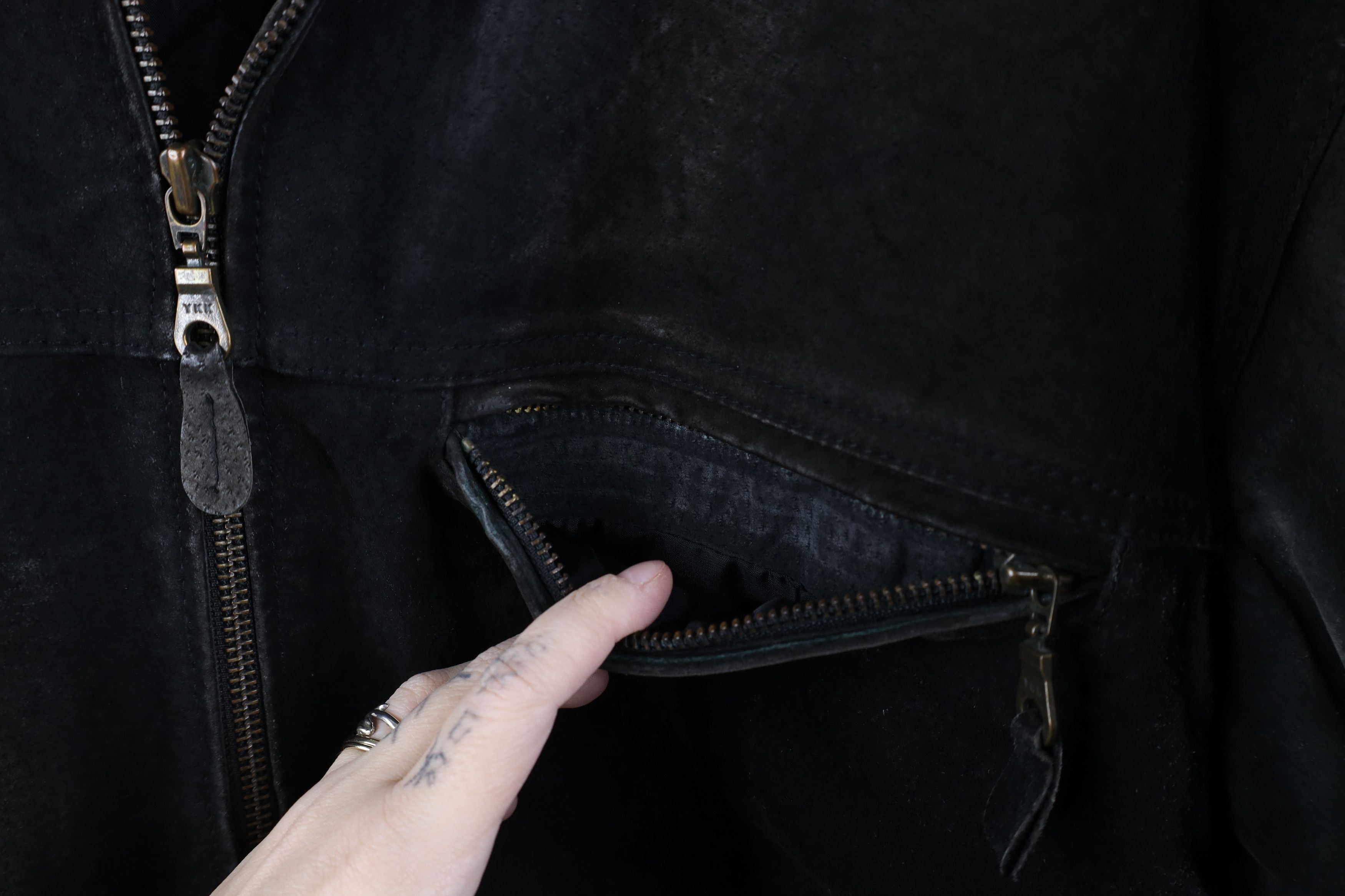 Vintage Vintage 90s Streetwear Buckle Back Suede Leather Jacket Size US M / EU 48-50 / 2 - 7 Thumbnail