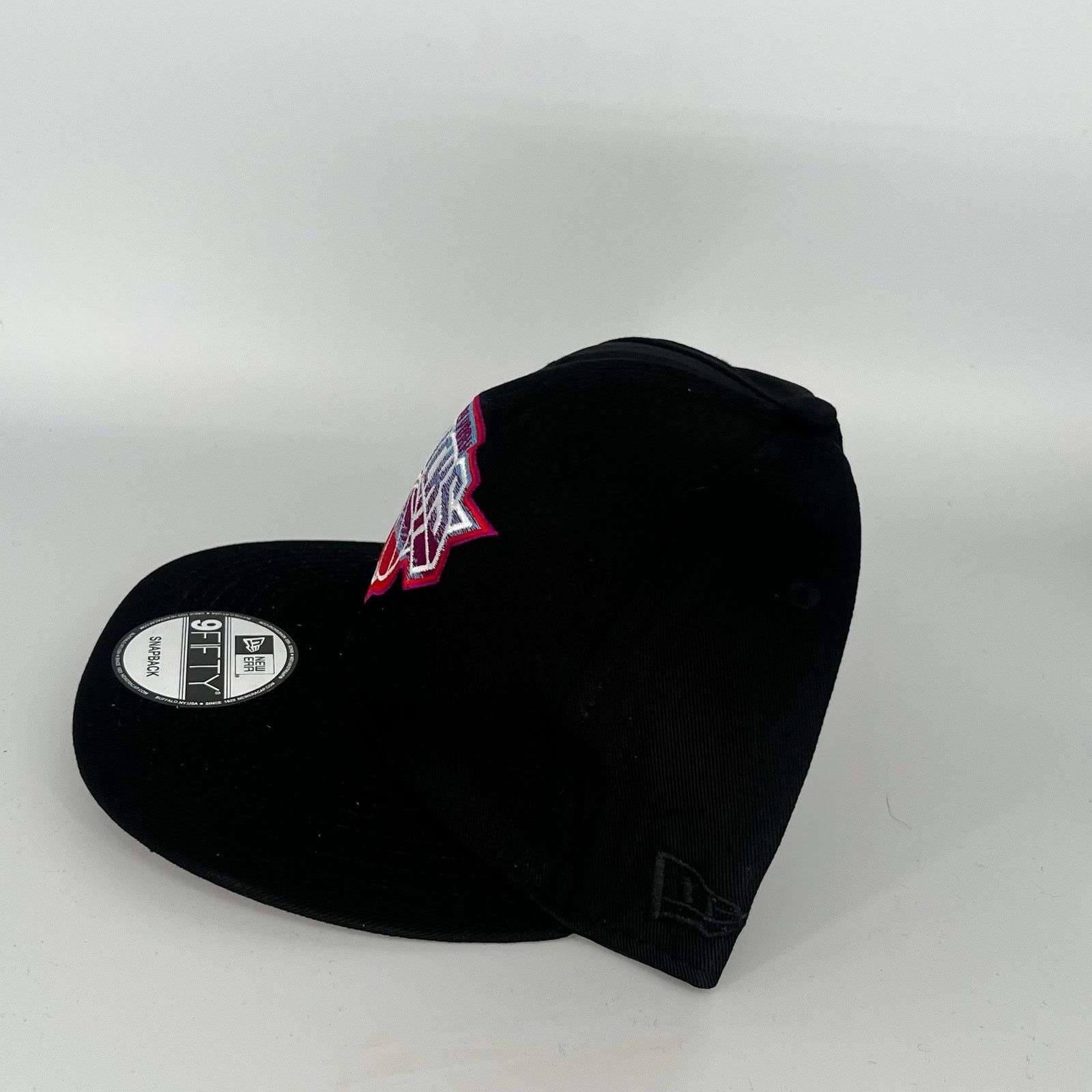 New Era Black New York Knicks Palm Tree Side Patch New Era NBA Size ONE SIZE - 3 Thumbnail