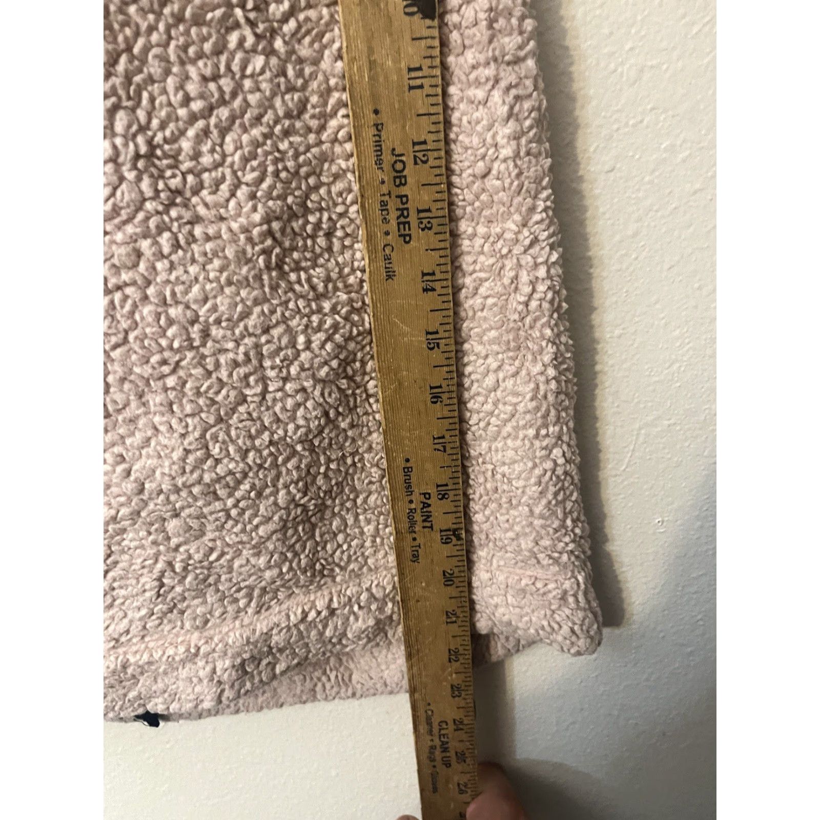 Tommy Hilfiger Tommy Hilfiger Vest Women M Pink Zip Full Zip Faux Fur Sherpa Lining Pockets Stand-Up Collared Lightweight Casual Size M / US 6-8 / IT 42-44 - 4 Thumbnail