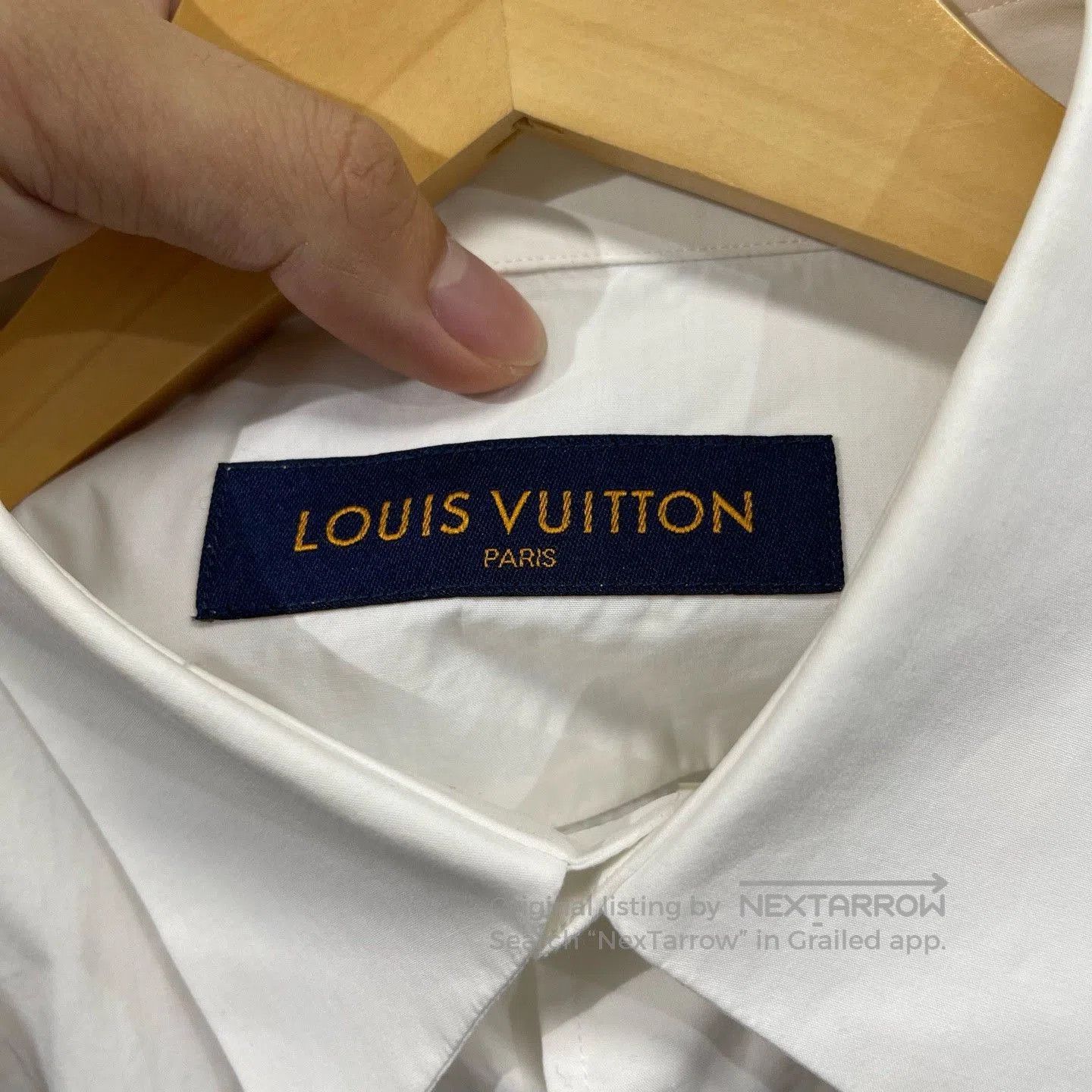 Louis Vuitton Louis Vuitton White Embroidered Logo Long-Sleeve Shirt. Size US M / EU 48-50 / 2 - 3 Thumbnail