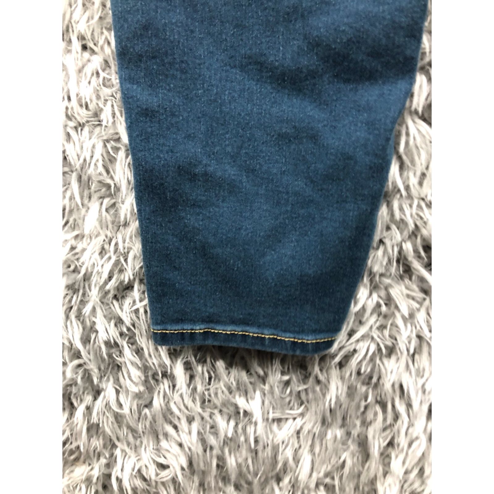 Vintage Falls Creek Jeans Jegging Size 12 Womens Medium Blue Denim 5-Pocket Regular Waist 32 in Inseam 28 in Shirt? Size 34" / US 12 / IT 48 - 7 Thumbnail