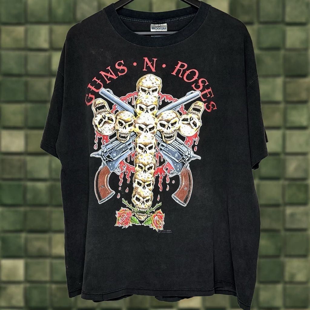 Vintage VINTAGE Guns N’ Roses Use Your Illusion Tour Brockum T Shirt XL Men's Black 90s Band Rock Rose Decade 1990s Size US XL / EU 56 / 4 - 1 Thumbnail