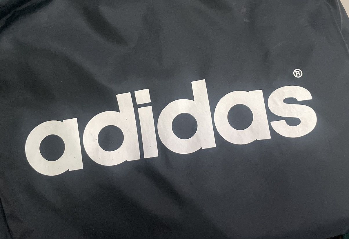 Adidas Liverpool FC Training Jacket 1993/94. Size US L / EU 52-54 / 3 - 7 Thumbnail