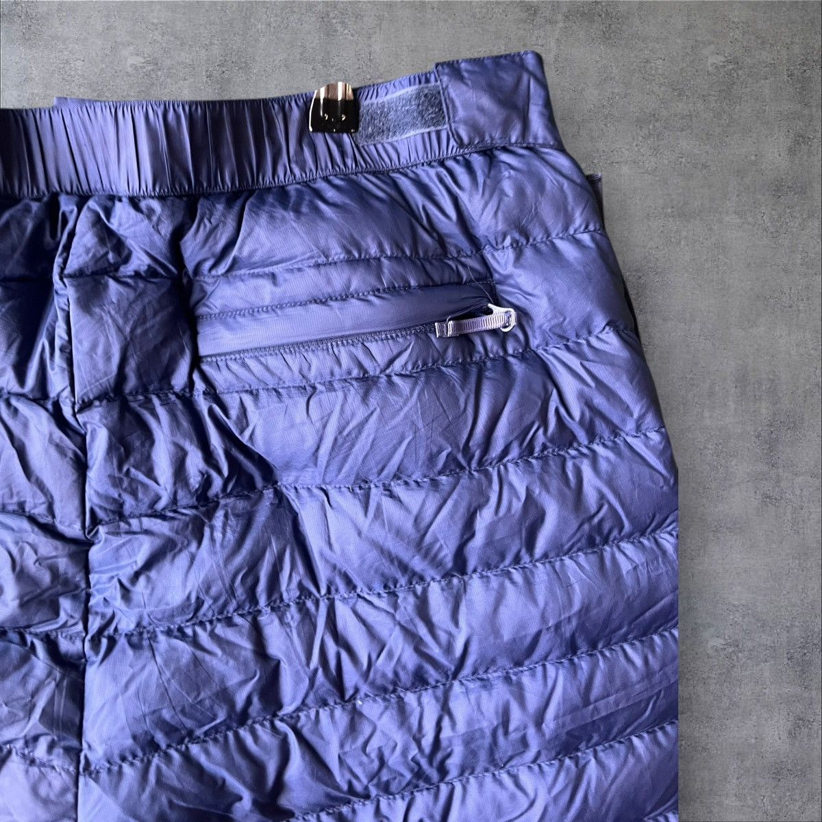 Supreme USED SUPREME MICRO DOWN SET PUFFER AND PANTS “NAVY” SIZE L&M Size US L / EU 52-54 / 3 - 11 Thumbnail