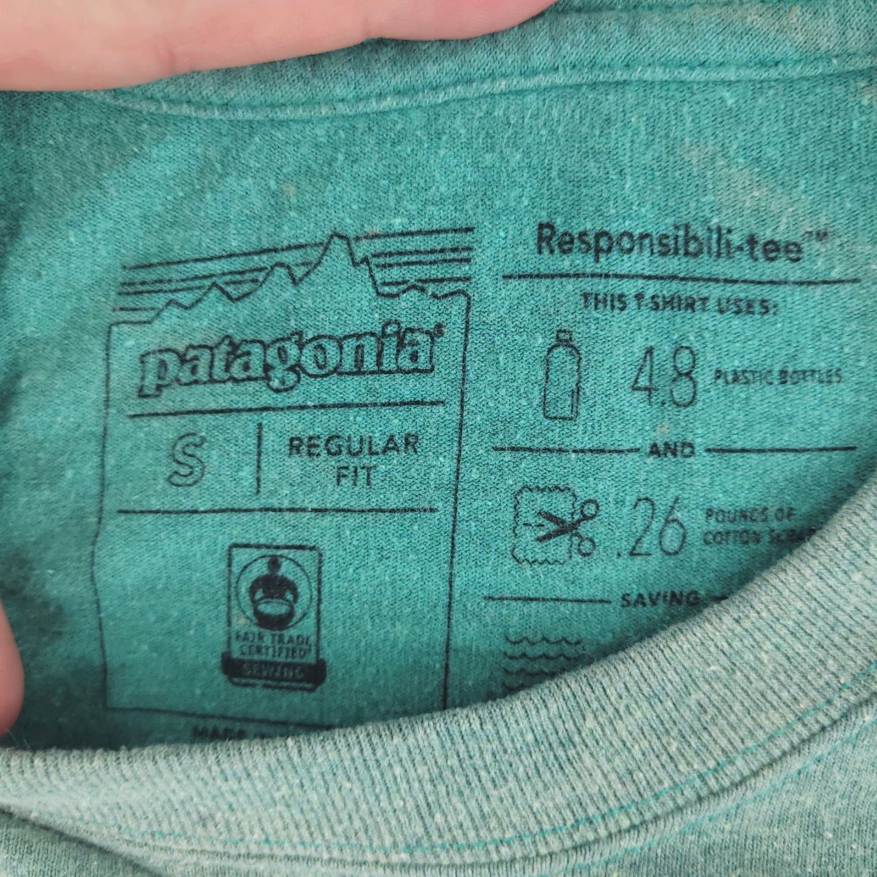 Patagonia Patagonia Shirt Mens Small Green Logo Responsibili-Tee Shirt Short Sleeve T-Shirt Men Green Logo 90s? Size US S / EU 44-46 / 1 - 6 Thumbnail