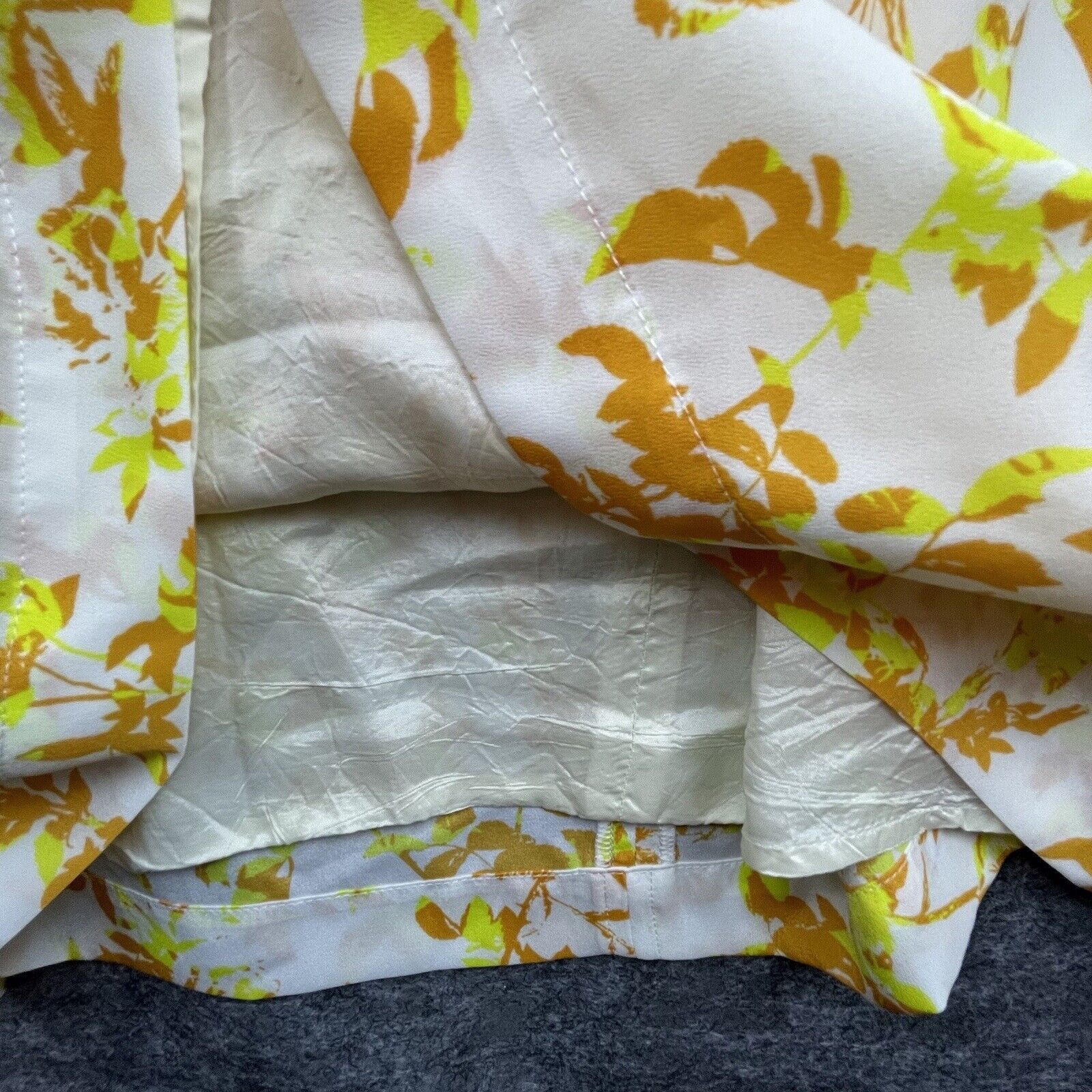 J.Crew J Crew Dress 14 Yellow Flowers Summer Lightweight Spring Size XL / US 12-14 / IT 48-50 - 5 Thumbnail
