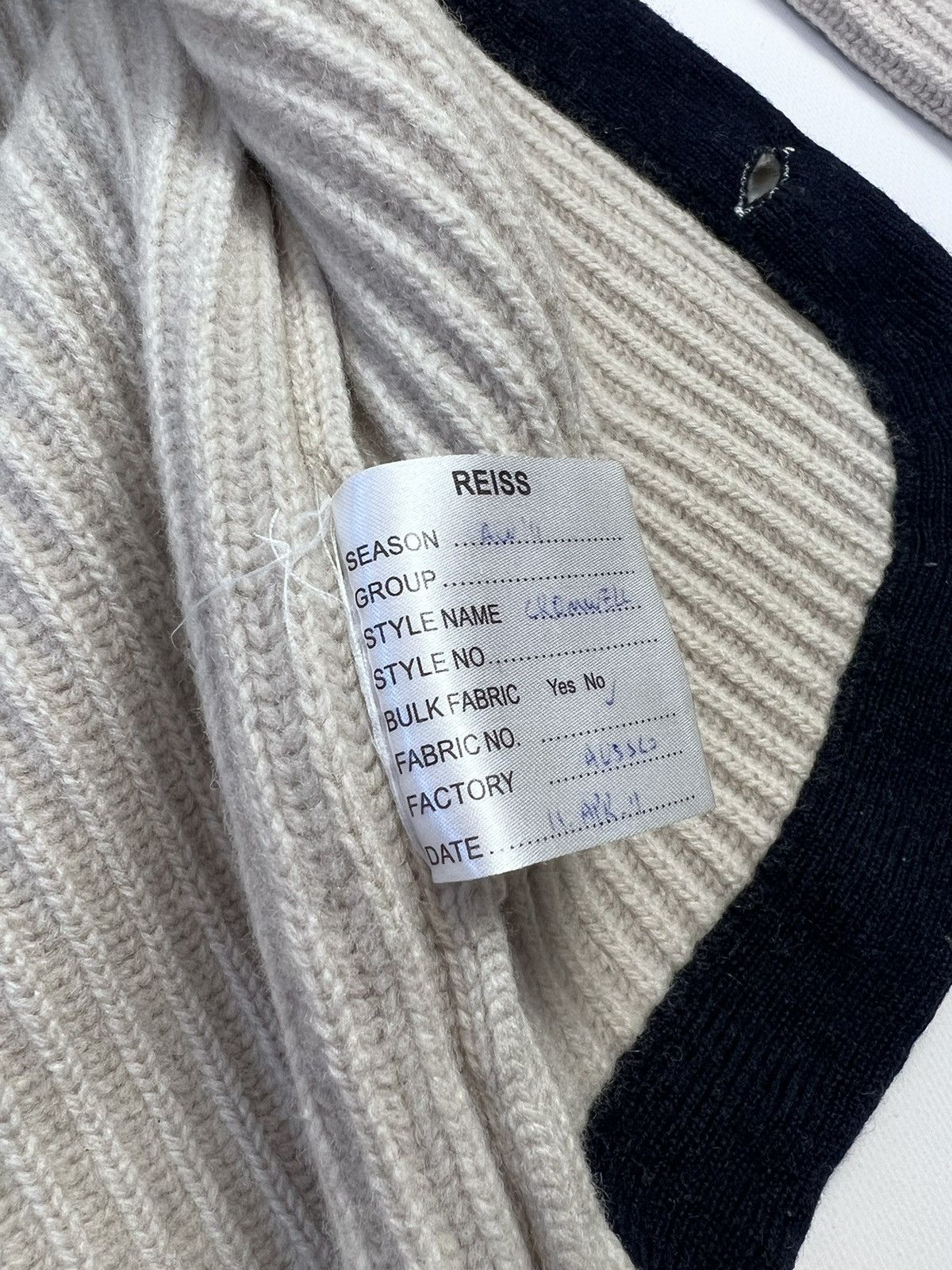 Reiss Reiss heavy knit wool ribbed cardigan Size US M / EU 48-50 / 2 - 5 Thumbnail