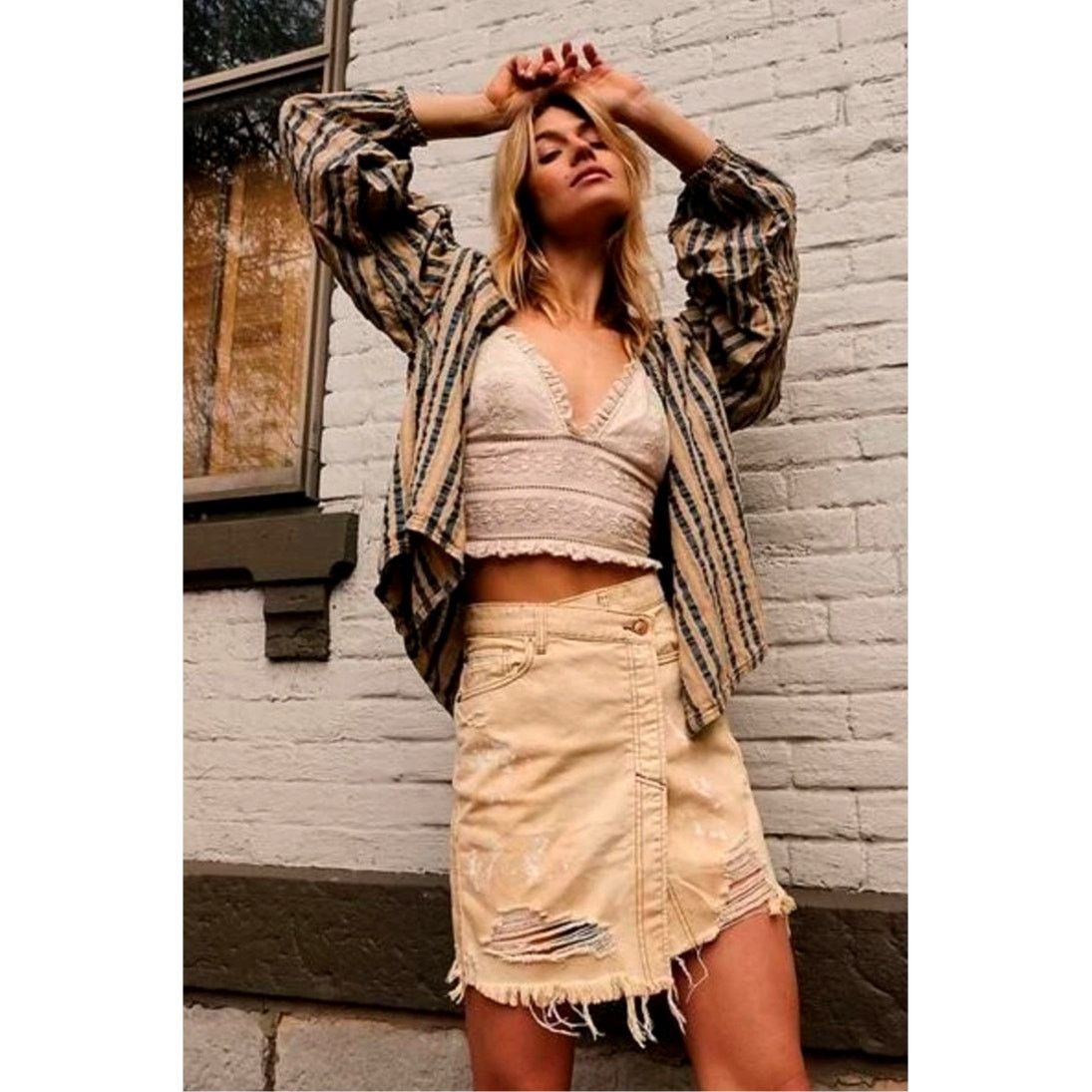 Free People Free People Parker Wrap Denim Mini Skirt Butter Cream 27 Size 27" / US 4 / IT 40 - 2 Thumbnail