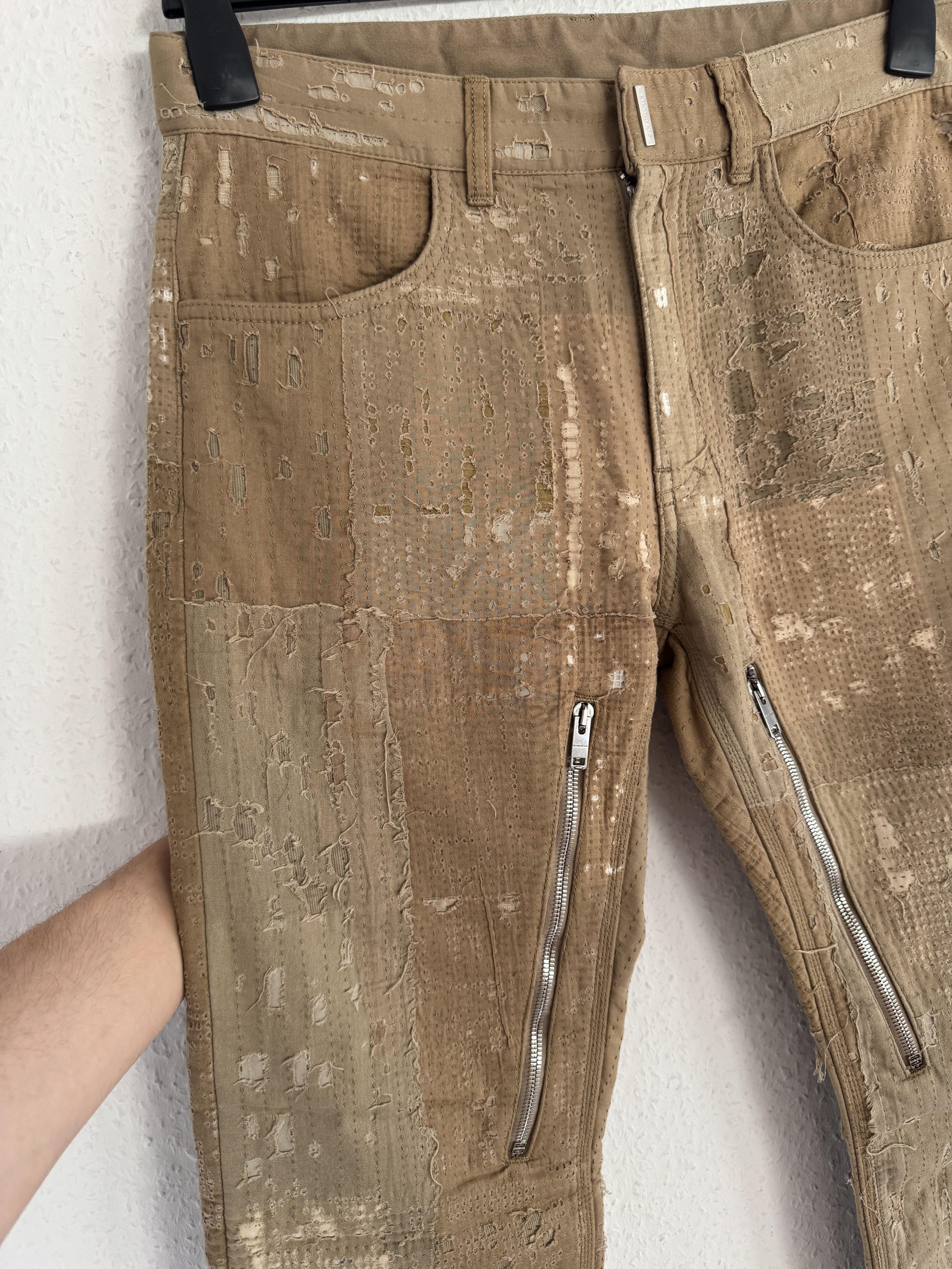 Givenchy Beige Boro Jeans Size US 31 - 7 Thumbnail