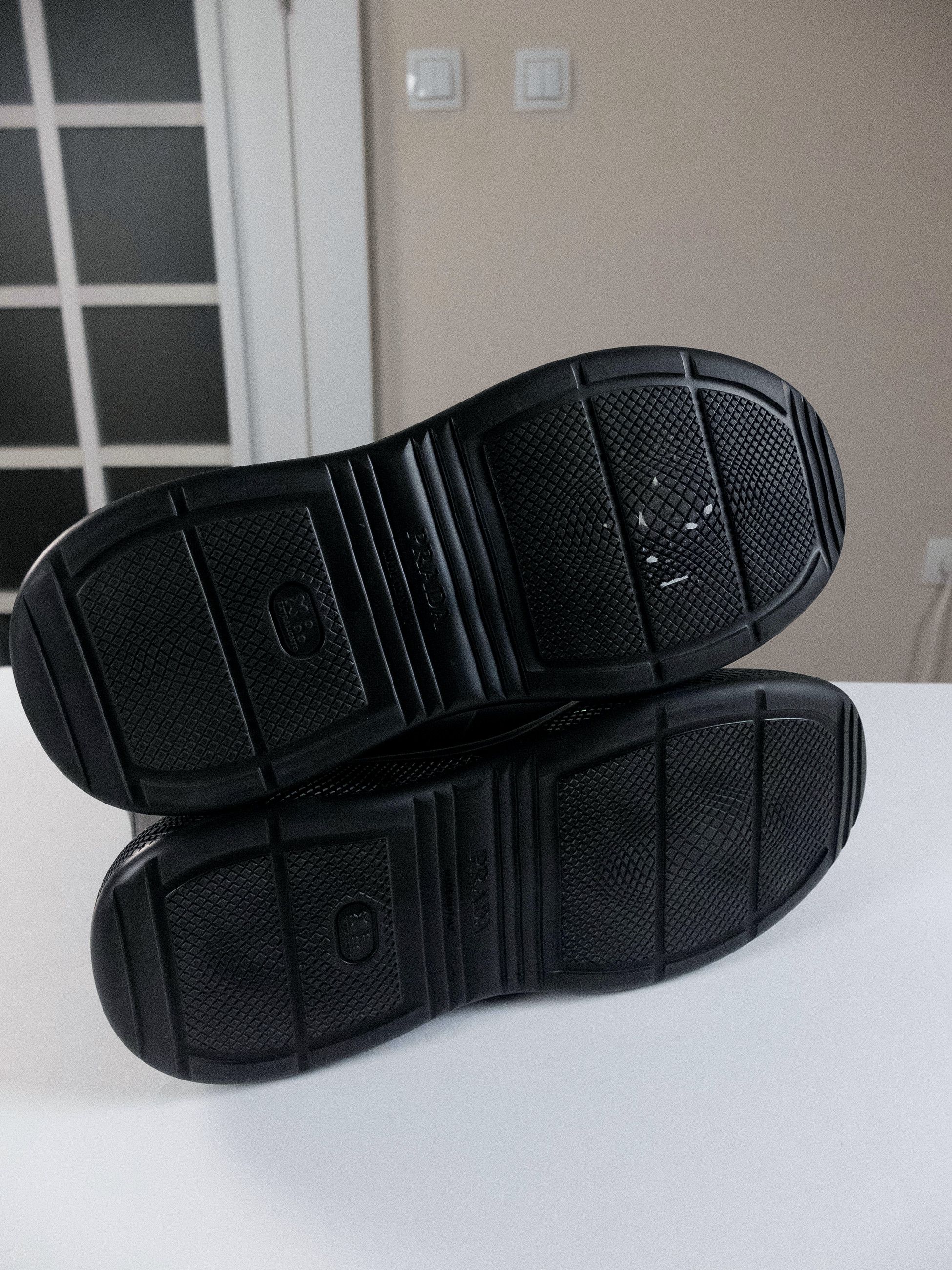 Prada PRADA Mellow black triangle logo rubber rain boots 11 44 Size US 11 / EU 44 - 8 Thumbnail