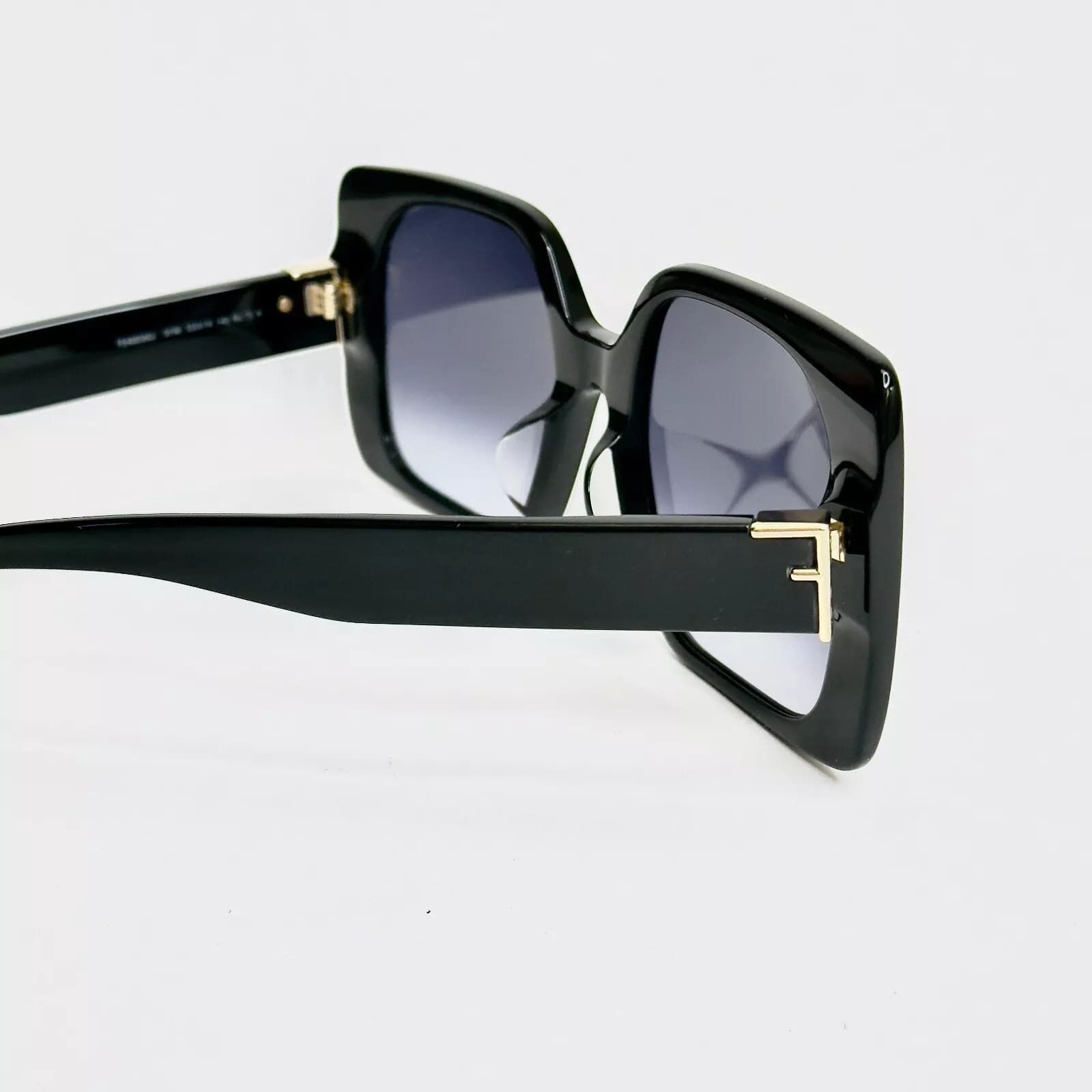 Fendi FENDI FIRST 40036 Black Logo Fashion Sunglasses FE40036U 01W Size ONE SIZE - 9 Thumbnail