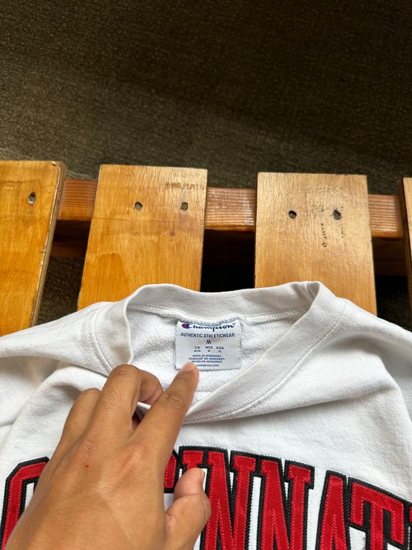 Champion × MLB CHAMPION CINCINNATI SPELLOUT EMBROIDERY SWEATSHIRT Size US M / EU 48-50 / 2 - 4 Thumbnail