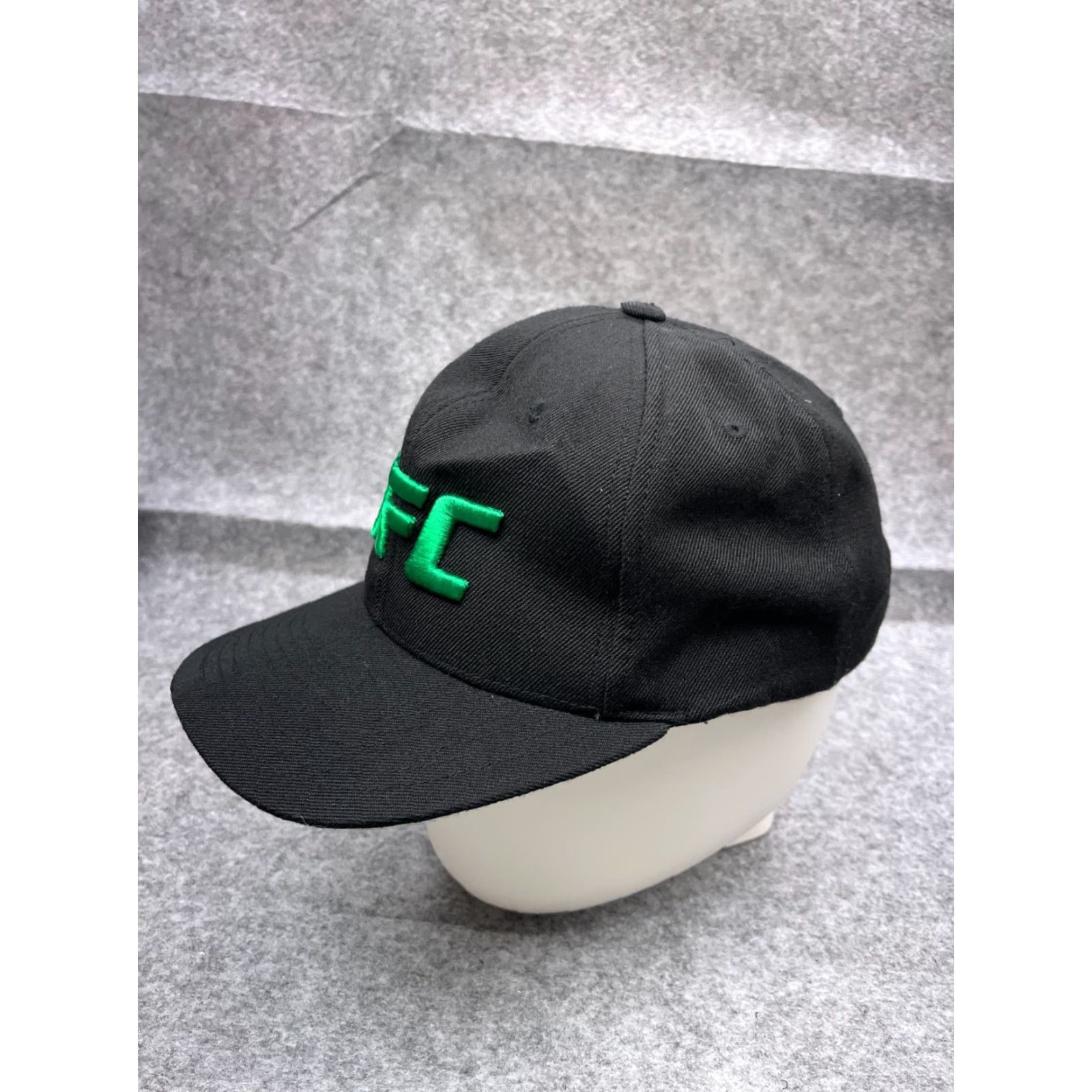 Vintage VINTAGE UFC Hat Cap Snap Back Adult Black Wool Blend Size ONE SIZE - 4 Thumbnail