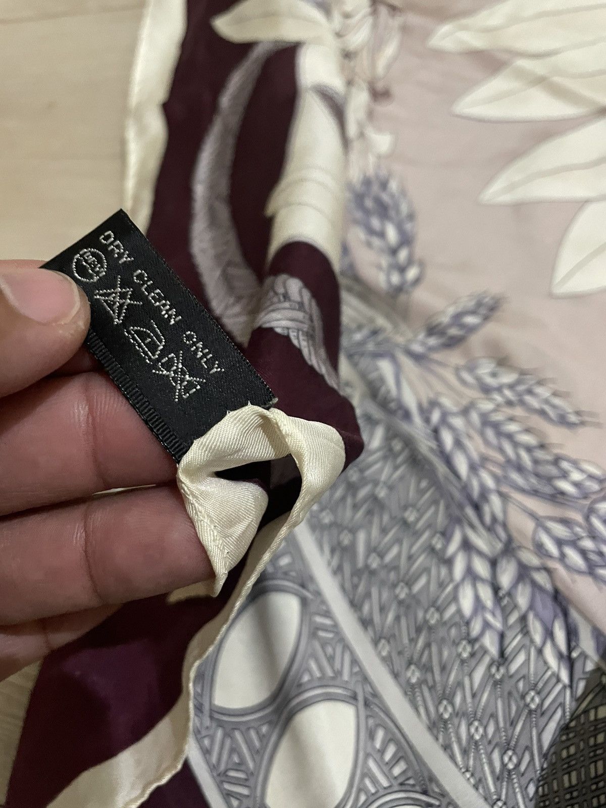 Hermes Vintage Hermes Silk Scarf Size ONE SIZE - 4 Thumbnail