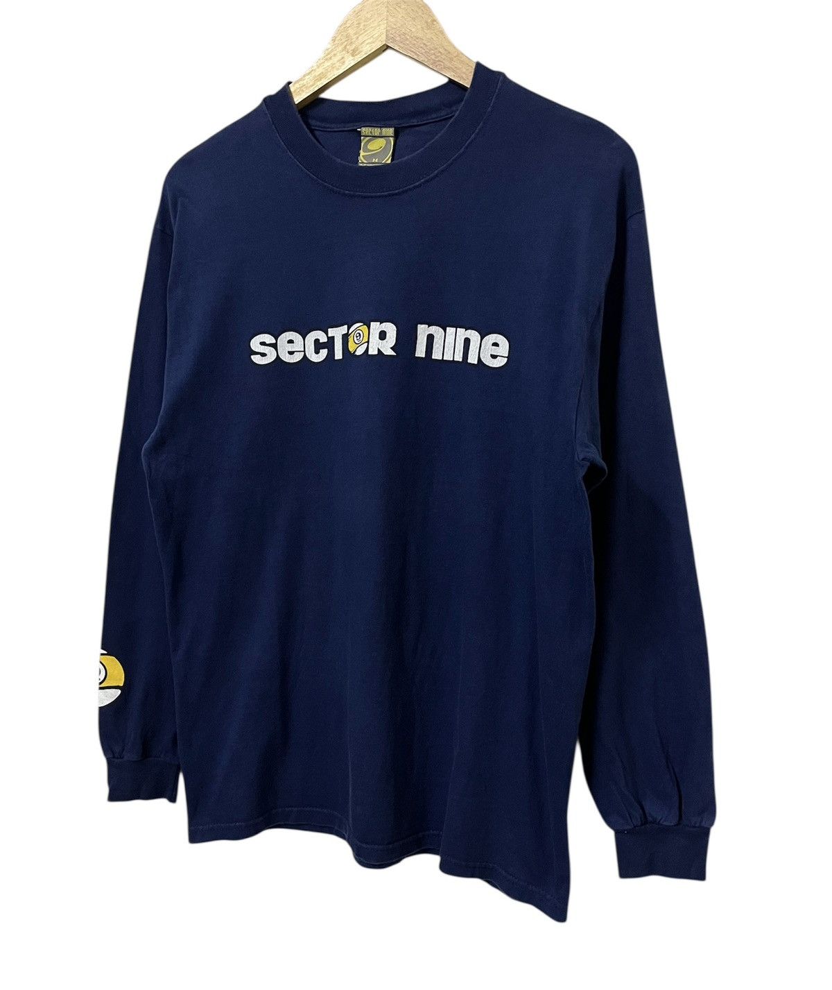 Blind Skateboards VINTAGE SECTOR 9 NINE SKATEBOARD LONGSLEEVE TSHIRT Size US M / EU 48-50 / 2 - 5 Thumbnail