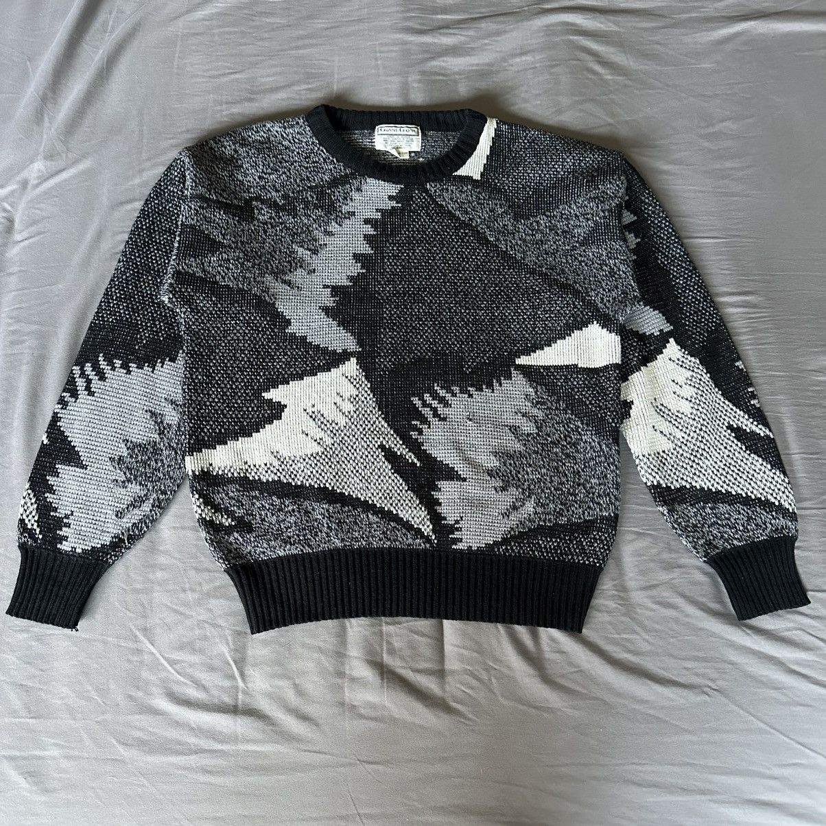 Other Vintage Abstract Grey Mountain Knitted Sweater Size US M / EU 48-50 / 2 - 1 Thumbnail