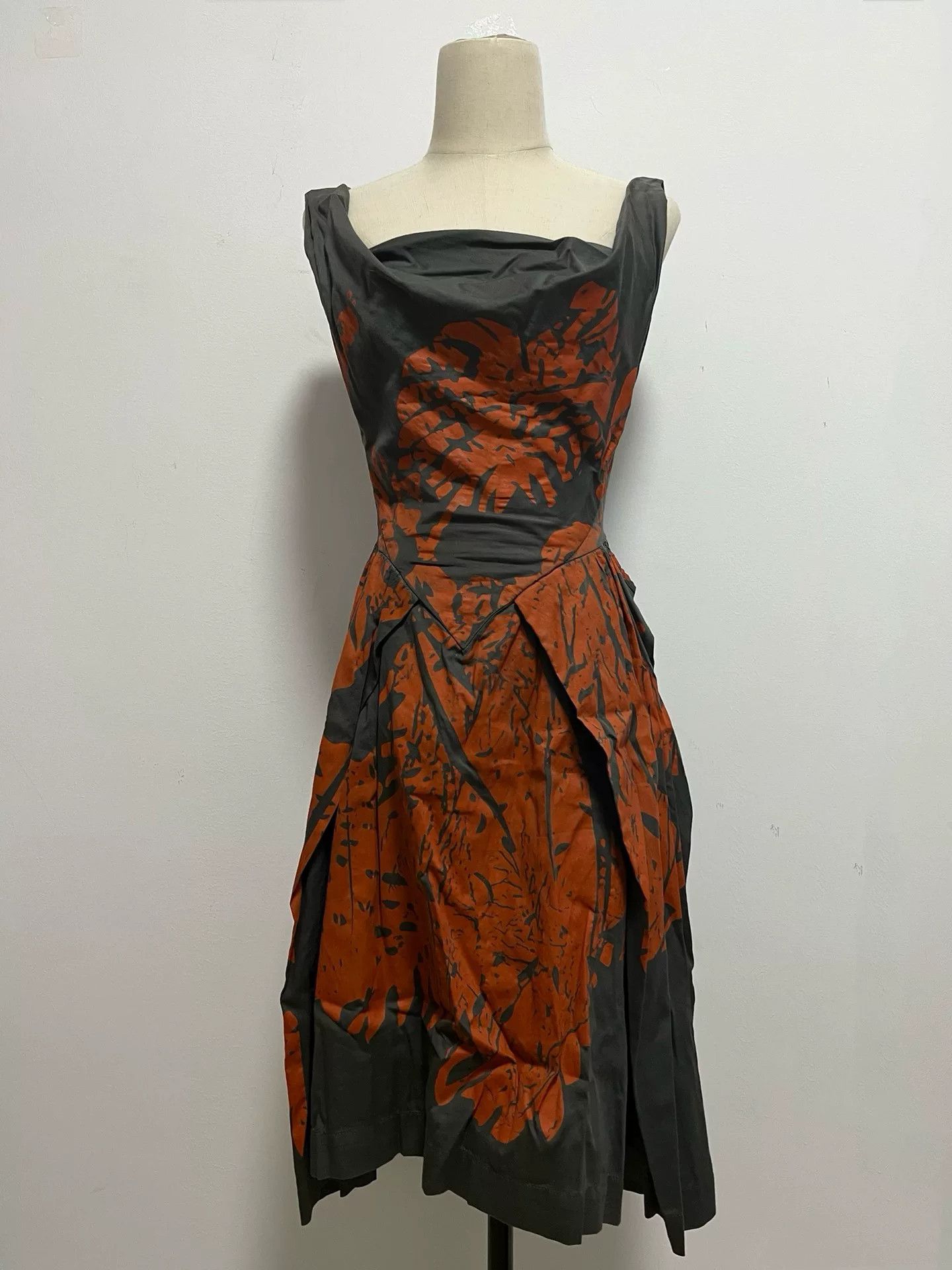 Vivienne Westwood Vivienne Westwood Women's Dress Size M / US 6-8 / IT 42-44 - 1 Thumbnail