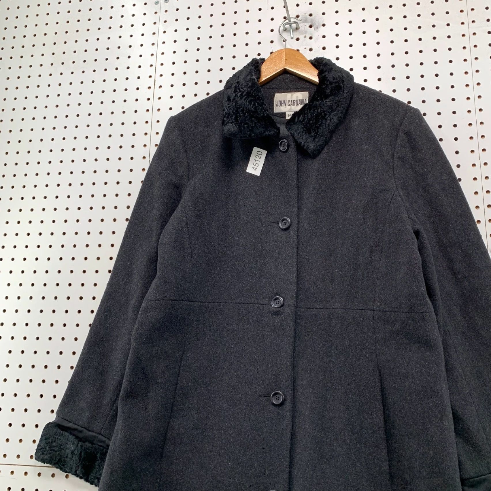 Vintage VINTAGE John Caruana Merino Wool Coat Womens 14 Black USA Overcoat Faux Fur Trim Jacket/Coat Long Wool Solid Button Winter Fall Womens Size XL / US 12-14 / IT 48-50 - 3 Thumbnail