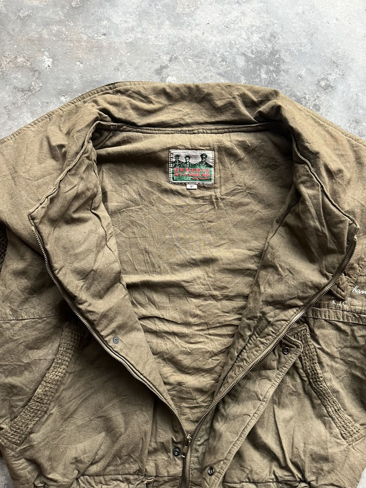 Other 🔥GENESIS HE’S A LOVABLE MAN BOMBER JACKET Size US XL / EU 56 / 4 - 13 Thumbnail