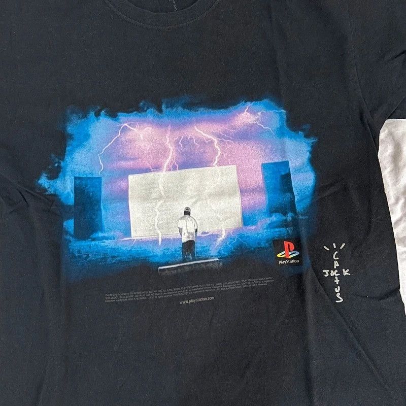 Travis Scott Travis Scott x PlayStation T-shirt Monolith Night Size US M / EU 48-50 / 2 - 2 Thumbnail