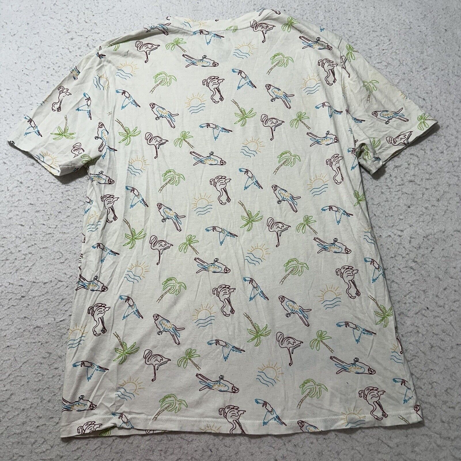 Other Arizona Medium Parrots Flamingos Beach Pattern Graphic Tee Size US M / EU 48-50 / 2 - 9 Thumbnail