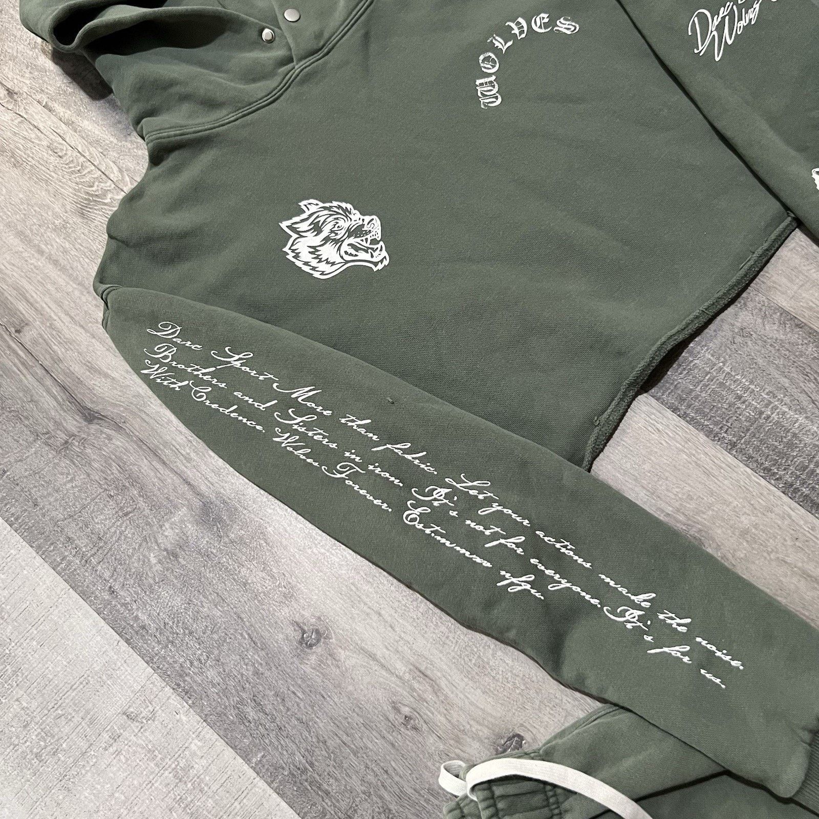 Darc Sport Darc Sport Wolves SHE Crop Hoodie Sweatpants Suit Small #108 Size 30" / US 8 / IT 44 - 6 Thumbnail