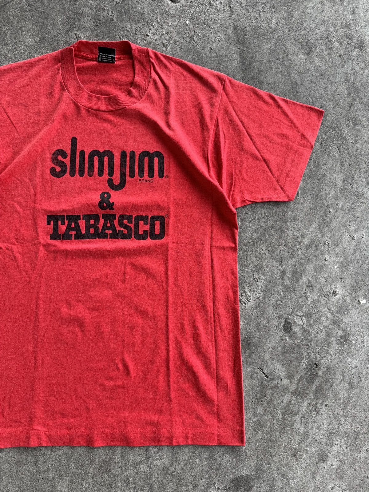Vintage Vintage Slimjim Brand & Tabasco The Hot New Team Tshirt Size US L / EU 52-54 / 3 - 2 Thumbnail