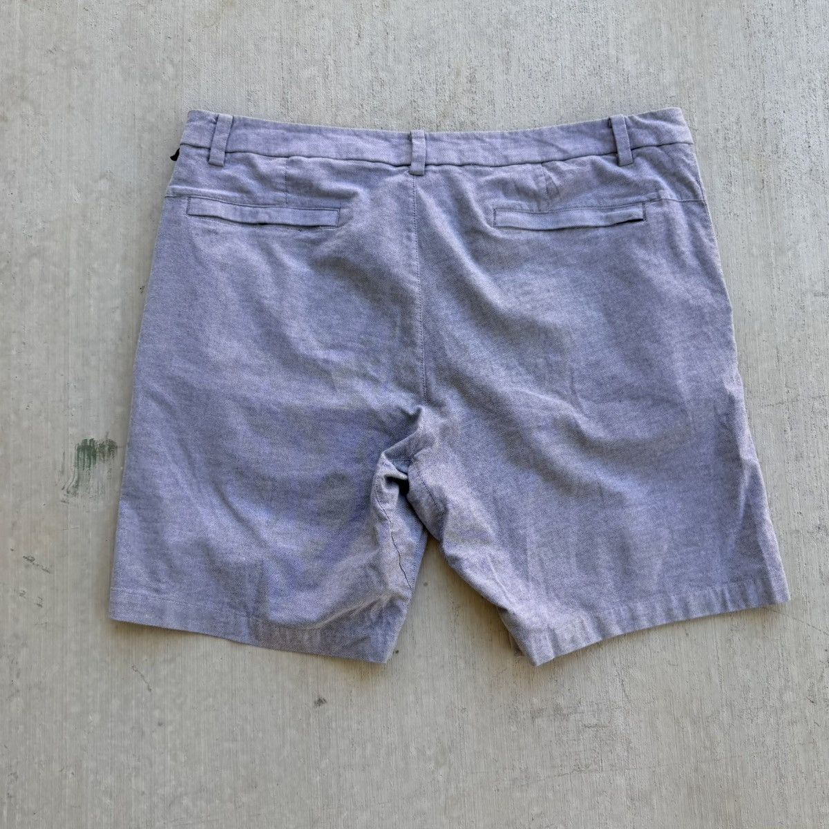 Lululemon Lululemon Commission Shorts Men Size 38 Gray Golf Active Size US 38 / EU 54 - 5 Thumbnail