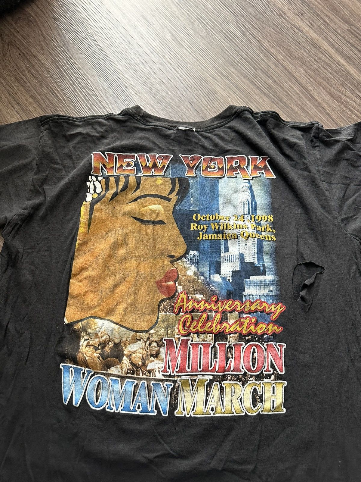 Band Tees RARE VINTAGE MILLION WOMAN MARCH T SHIRT Size US L / EU 52-54 / 3 - 5 Thumbnail