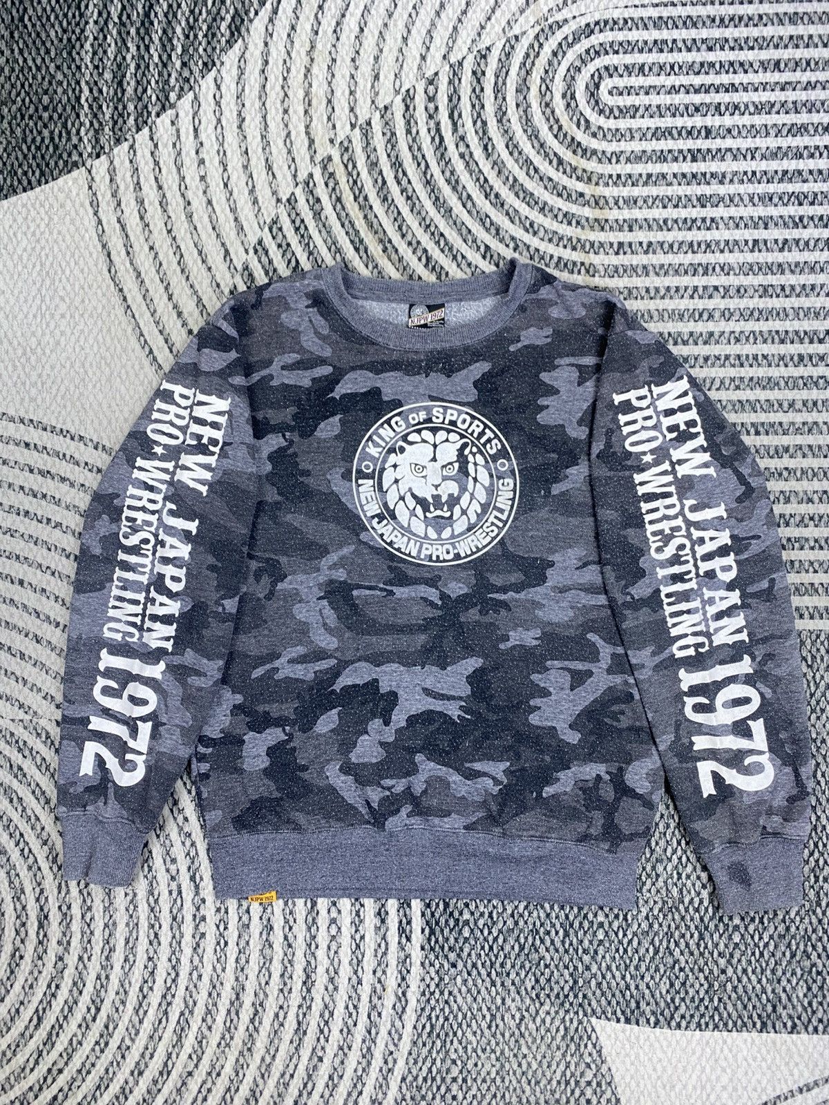 Japanese Brand Vtg NJPW 1972 Wrestling King Of Sport Camouflage Sweatshirt Size US M / EU 48-50 / 2 - 1 Thumbnail