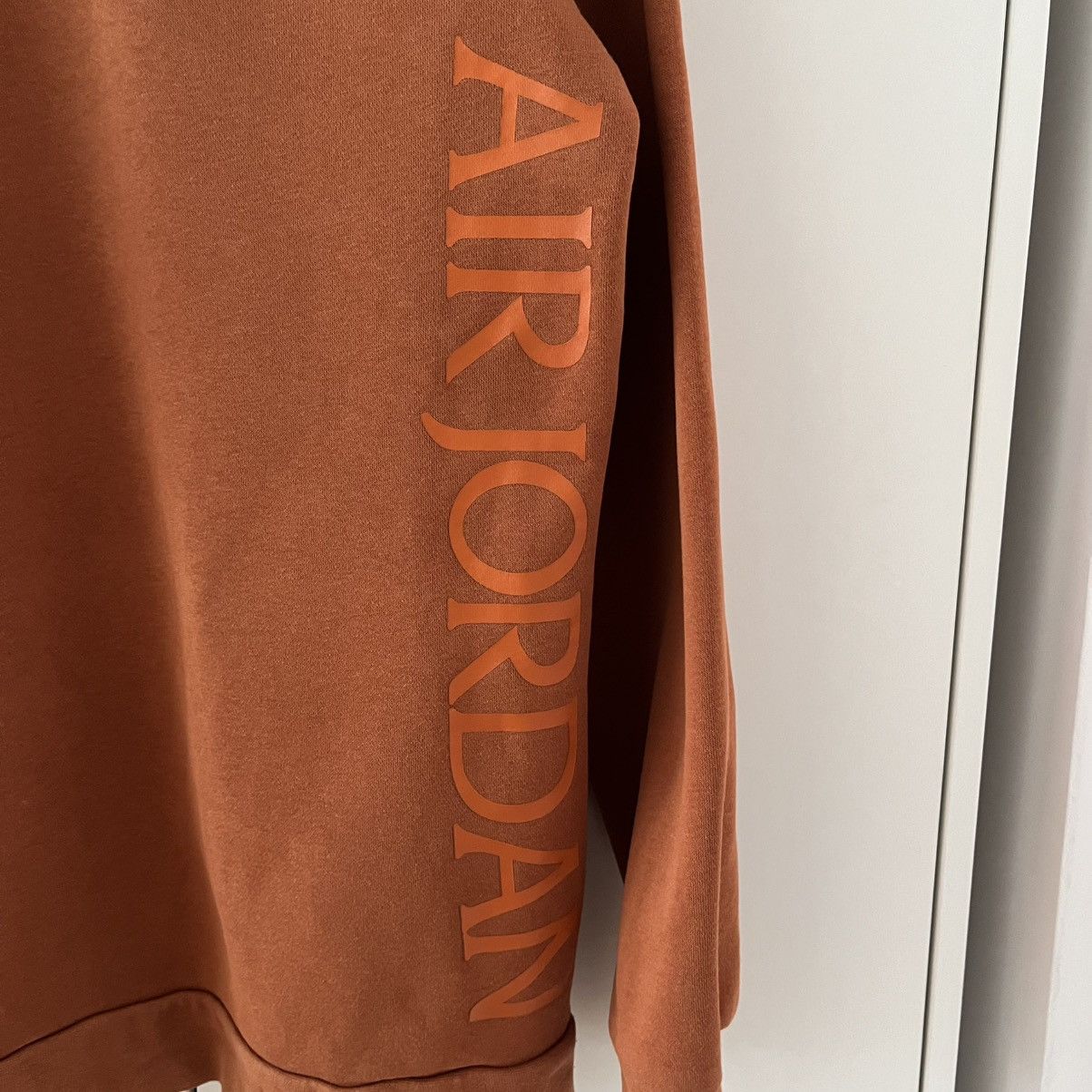 Nike Nike Air Jordan Big Central Logo Orange Sweatshirt Jumper Size US M / EU 48-50 / 2 - 10 Thumbnail