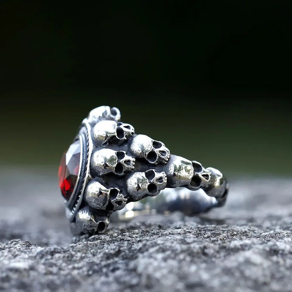 Jewelry × Vintage Vintage Red Skull Head Ring Size ONE SIZE - 2 Thumbnail