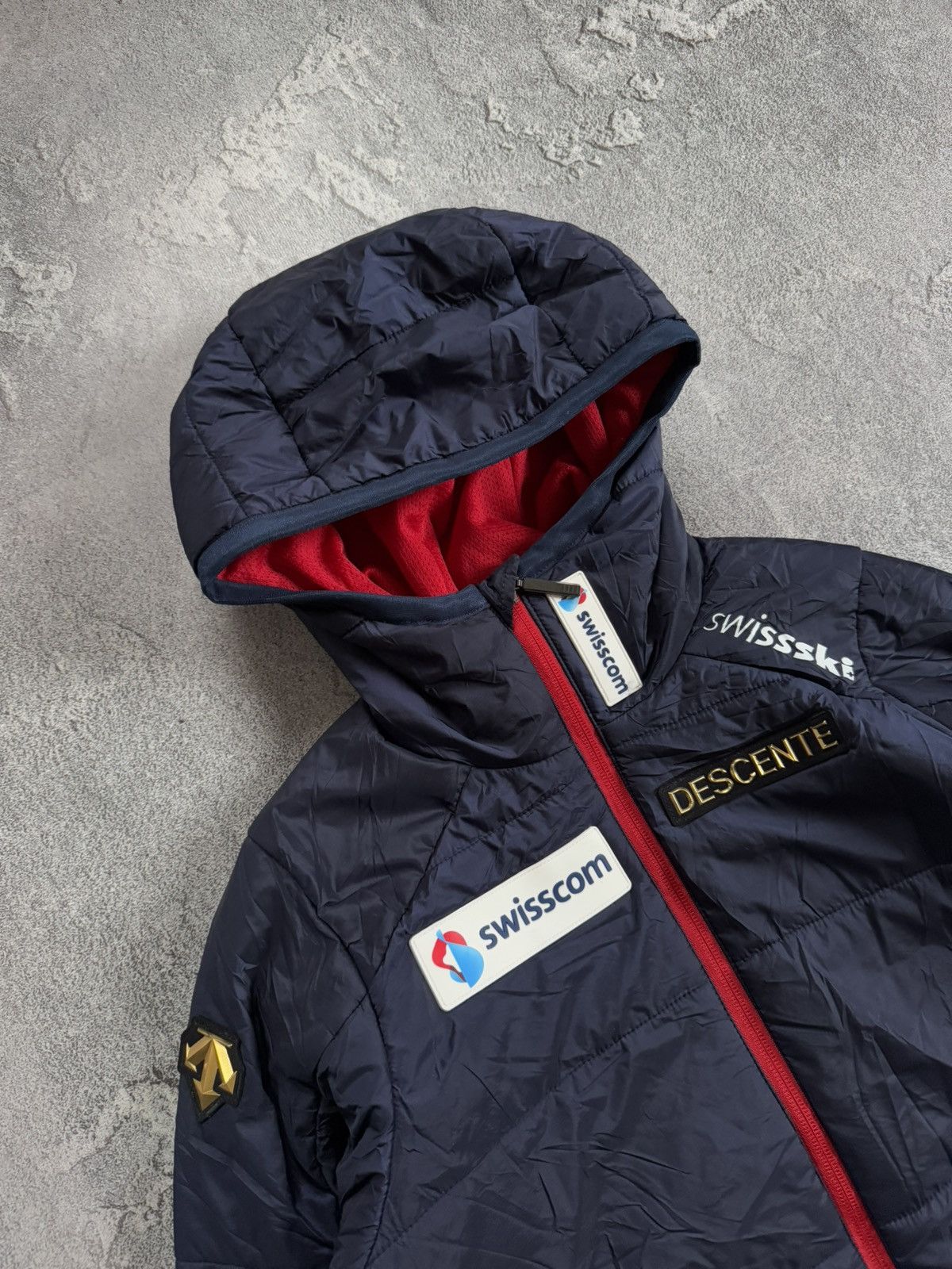 Descente Descente 38/M Wmns Swisscom puffer quilted hooded jacket Size M / US 6-8 / IT 42-44 - 7 Thumbnail