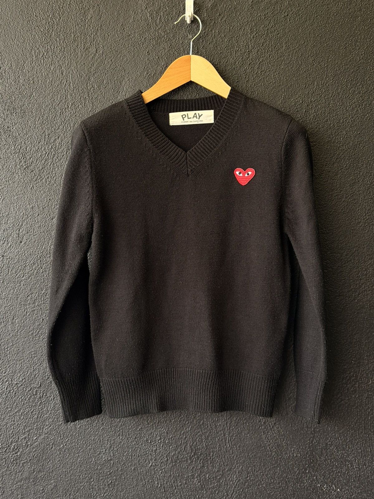 Comme des Garcons Homme Plus Comme des Garçons PLAY Black Knit V-Neck Sweater withLogo Size US S / EU 44-46 / 1 - 1 Thumbnail