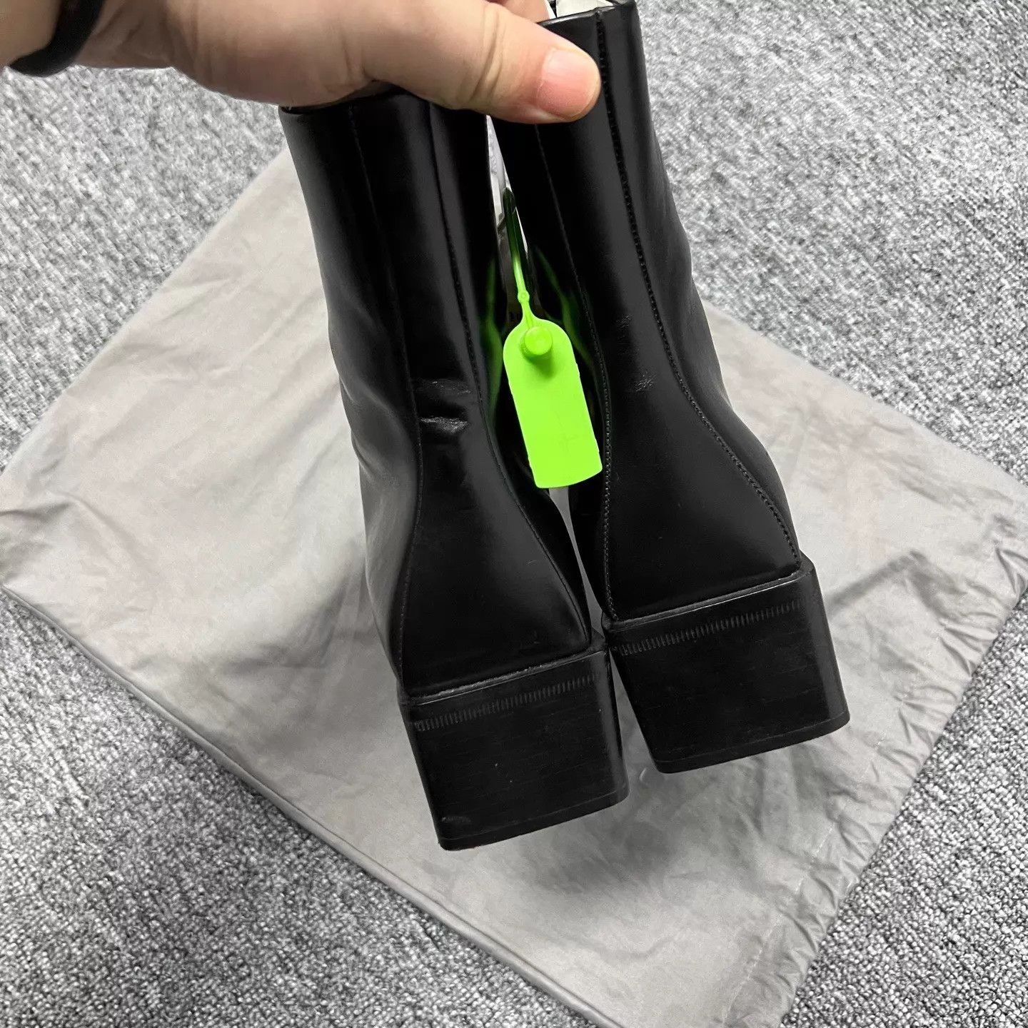 Balenciaga Balenciaga Double B Gold Lock Black Gold Square Toe Heels 38 Size US 7.5 / IT 37.5 - 6 Thumbnail