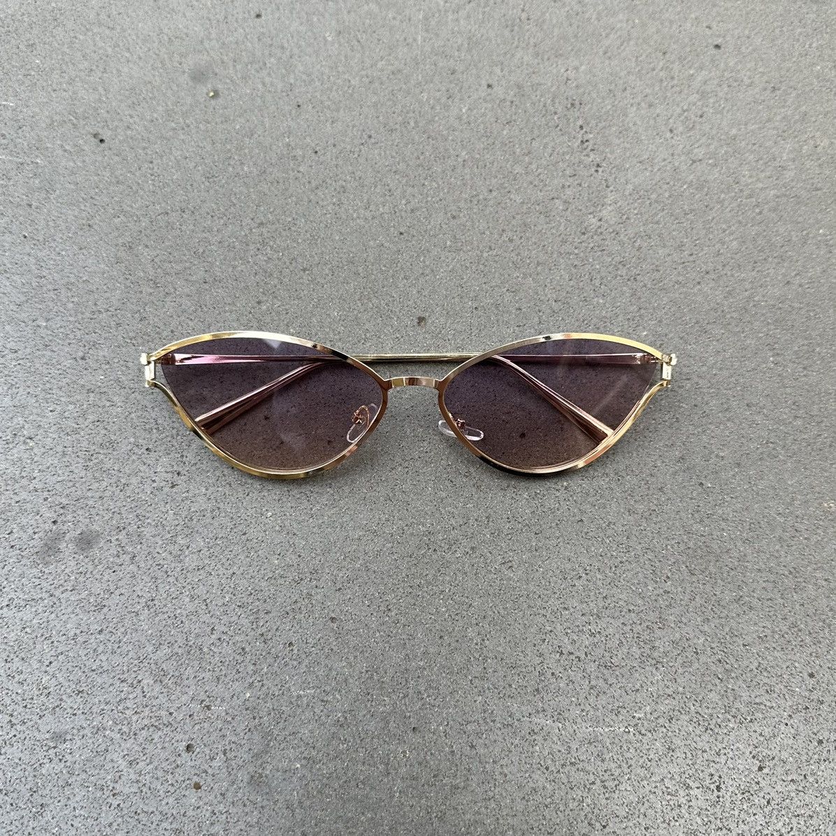 Other Y2K Unisex Sunglasses Retro Fashion Shades KD3095-02 Size ONE SIZE - 1 Thumbnail