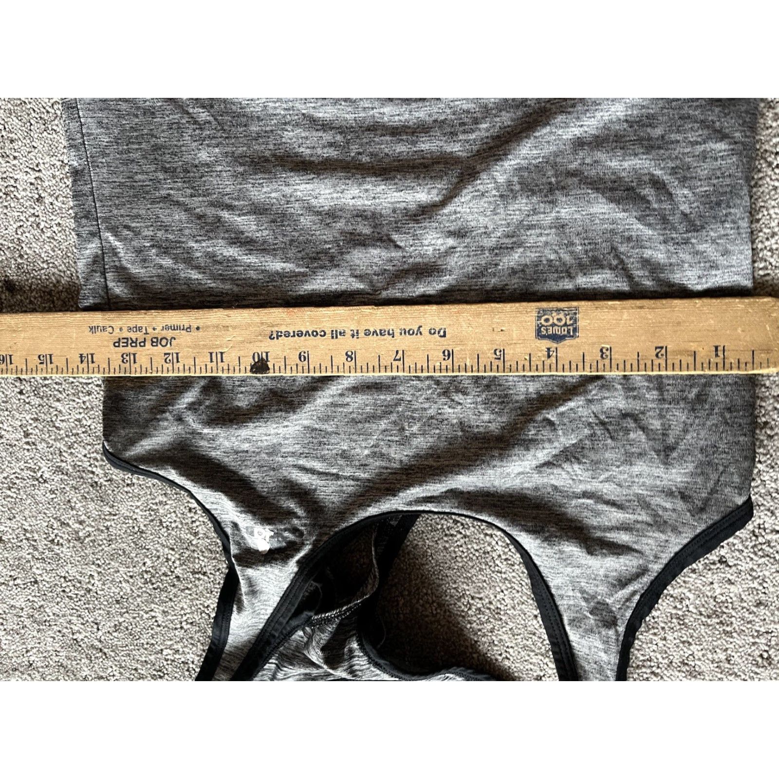 Adidas VINTAGE Adidas Shirt Womens XS Gray Tank Top Sleeveless Tshirt Logo Athleisure Distresse Size XS / US 0-2 / IT 36-38 - 4 Thumbnail