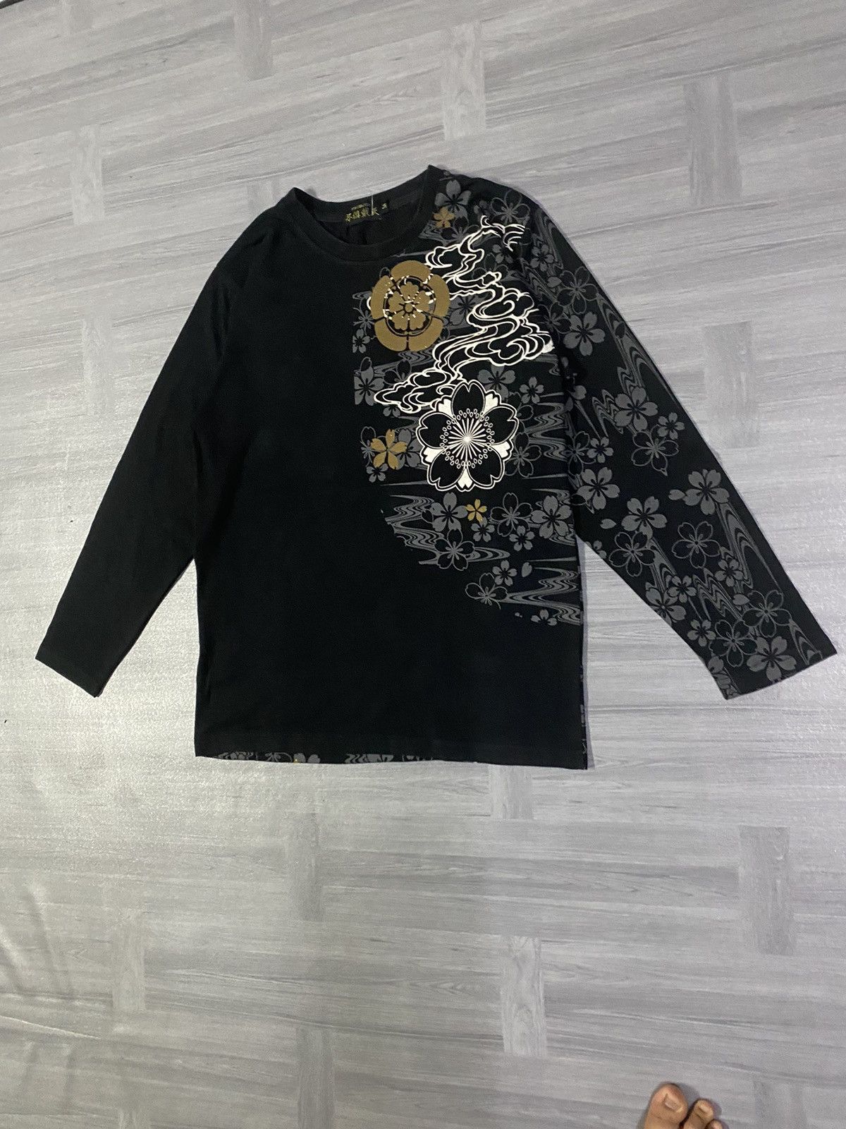Japanese Brand Fugutaiten Embroidery Tiger Vs Eagles Symbol of Yakuza Gang Size US M / EU 48-50 / 2 - 10 Thumbnail