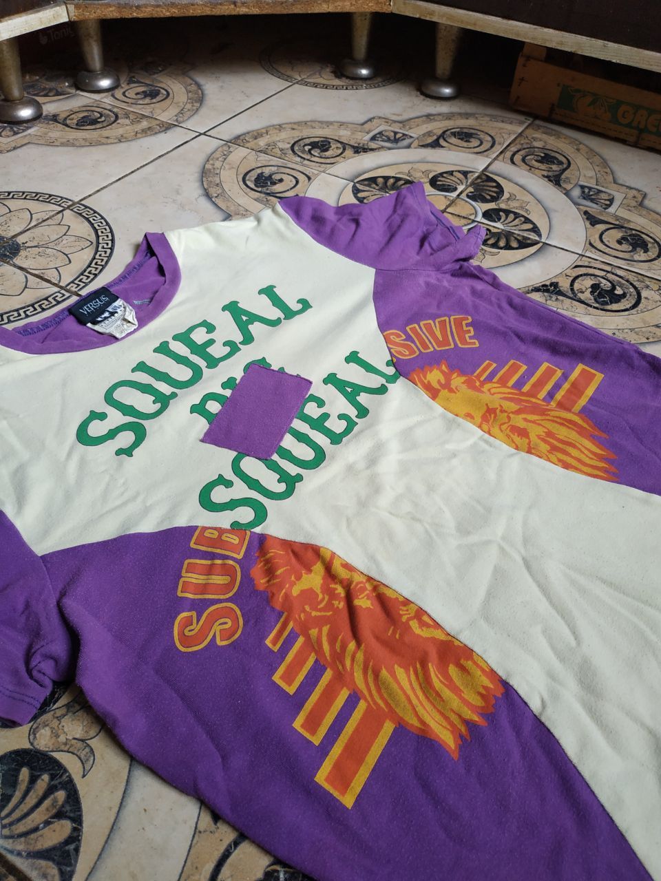 Versus Versace Vintage Versus Versace Lions Graphic Ittierre Made in Italy Size US L / EU 52-54 / 3 - 12 Thumbnail
