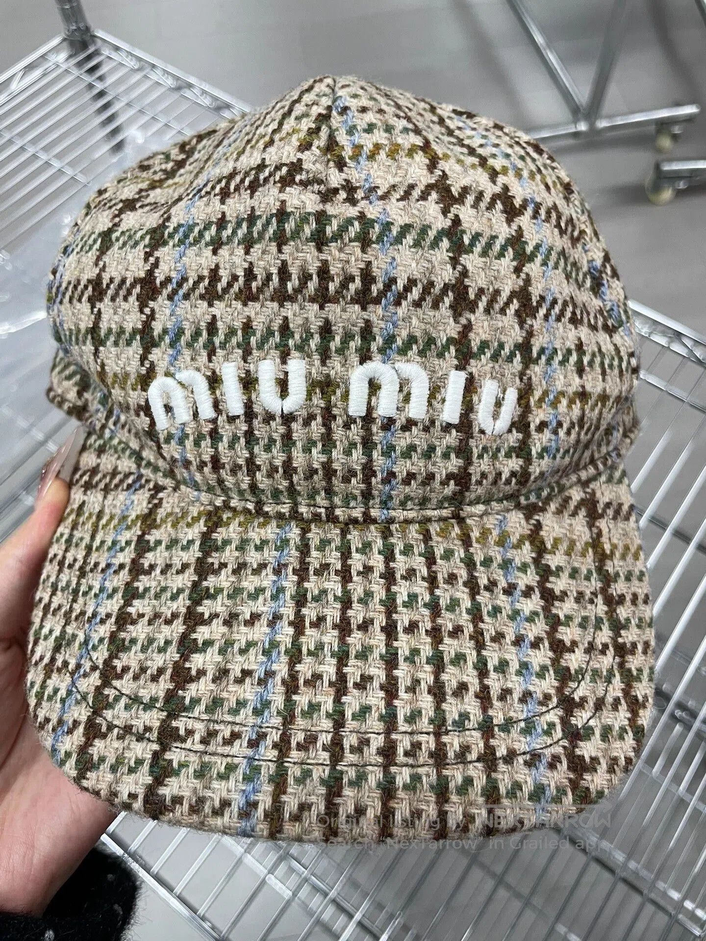 Miu Miu Miu Miu Brown Beige Checkered Wool Cap. Size ONE SIZE - 1 Thumbnail
