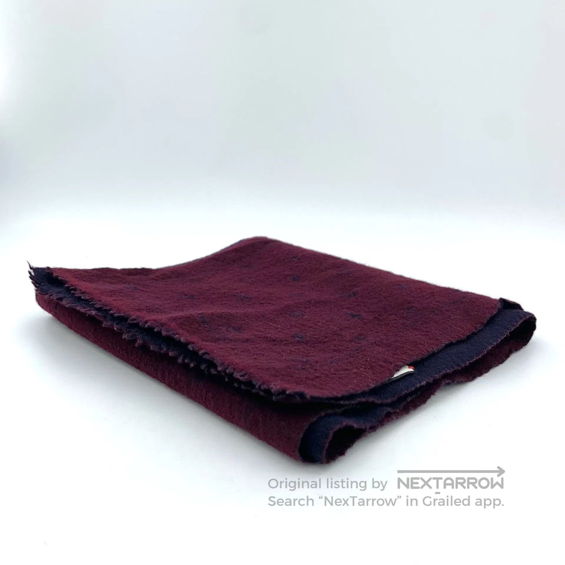 Gucci Gucci Bee Print Wool Scarf. Size ONE SIZE - 2 Thumbnail