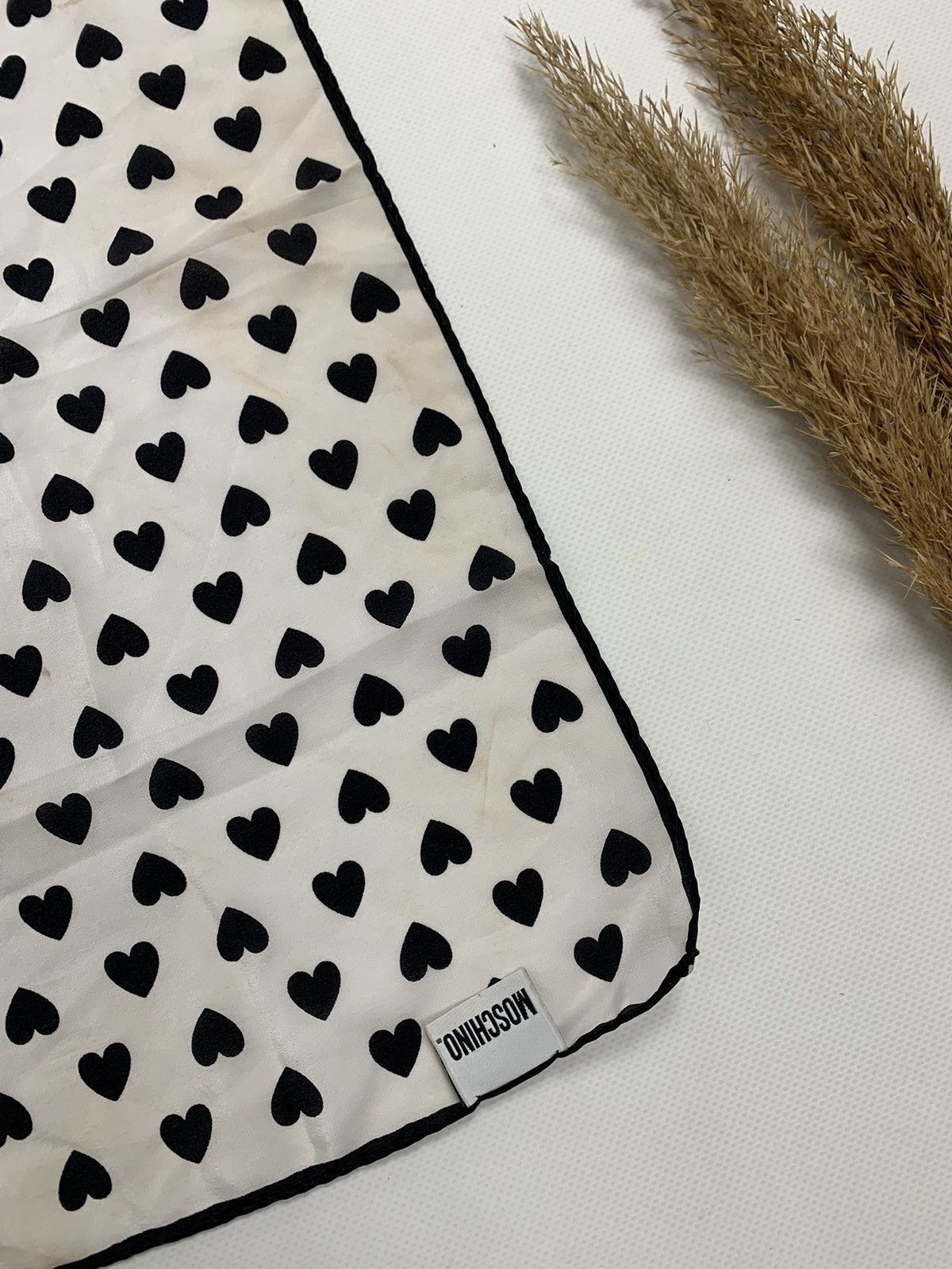 Designer × Moschino Vintage Moschino Monogram Heart Silk Neckerchief Size ONE SIZE - 3 Thumbnail