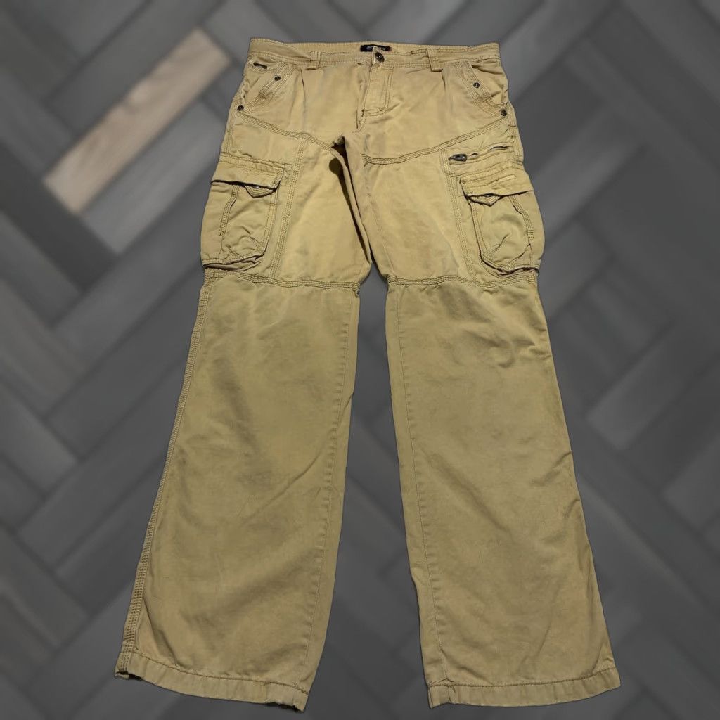 Vintage Bumerang Cargo Pants Mens 36 Khaki Beige Cargo Pocket Casual Outdoor Workwear Relaxed Straight Pant Mens Size US 36 / EU 52 - 1 Thumbnail