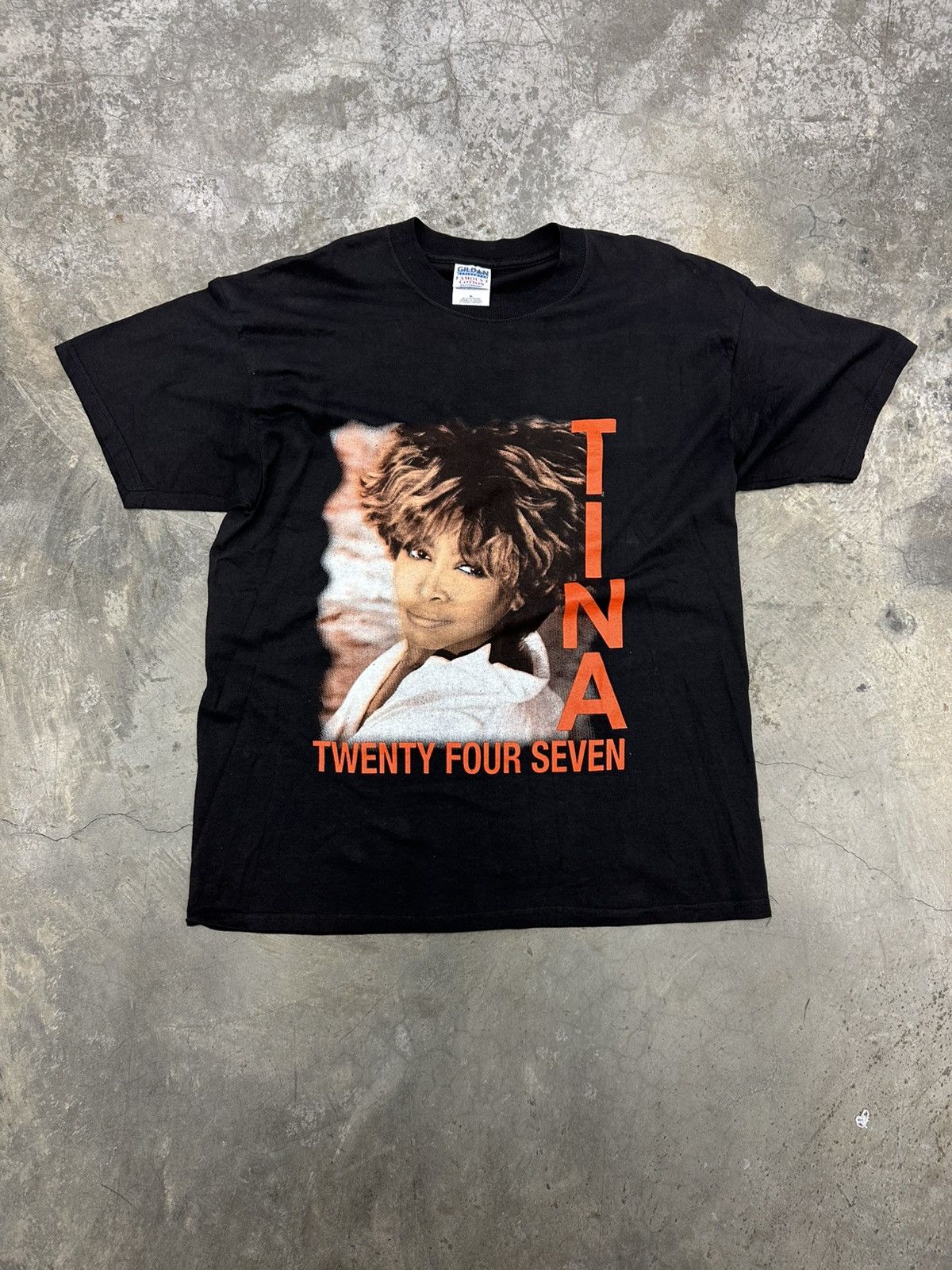 Vintage 2000 Tina Turner Tour tee Size US XL / EU 56 / 4 - 1 Thumbnail