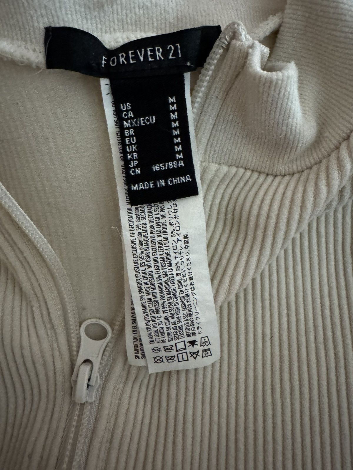 Forever 21 cropped long sleeve Size M / US 6-8 / IT 42-44 - 2 Thumbnail