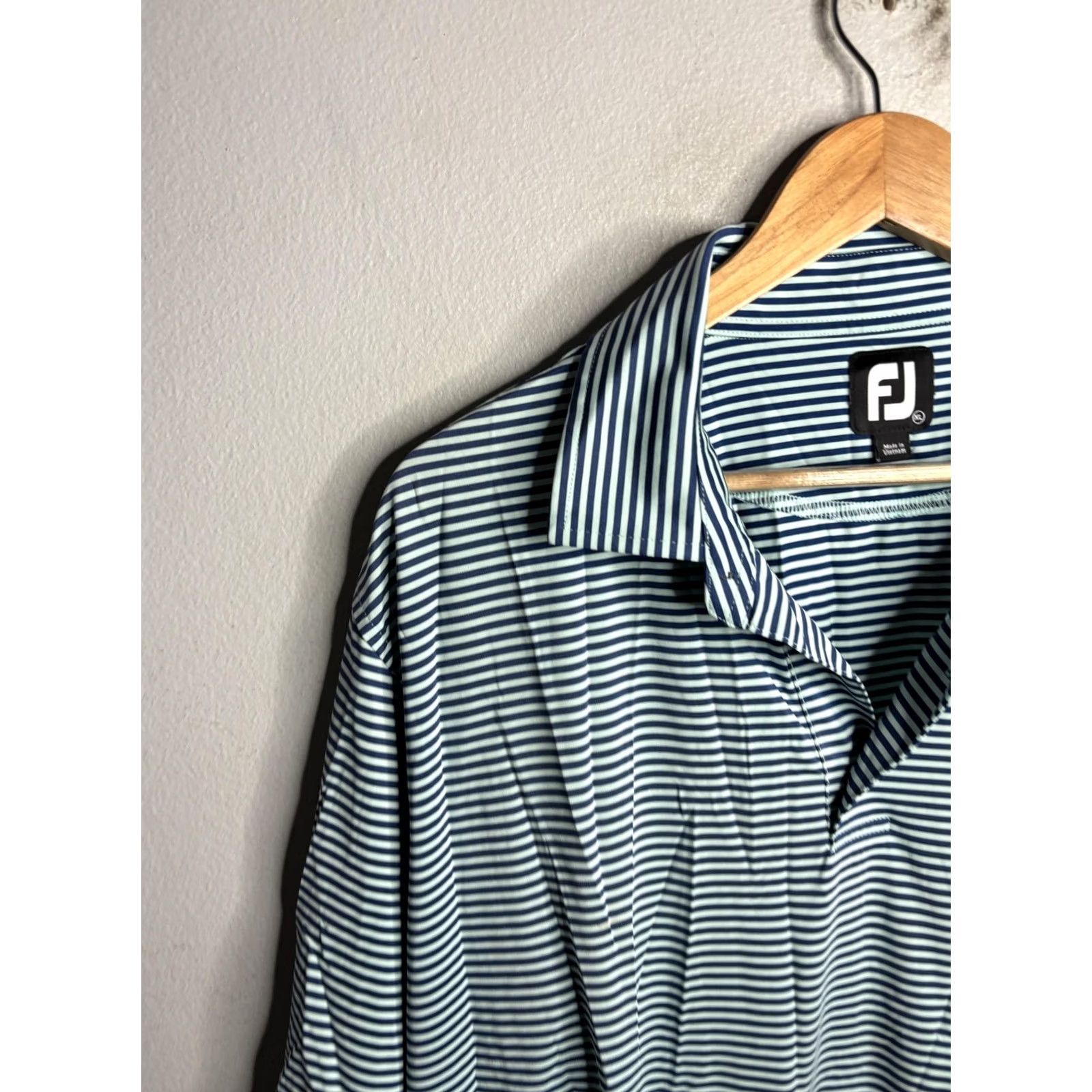 Footjoy FootJoy Polo Shirt Mens XL Blue Stripe TPC Treviso Bay Golf Casual Performance Size US XL / EU 56 / 4 - 2 Thumbnail